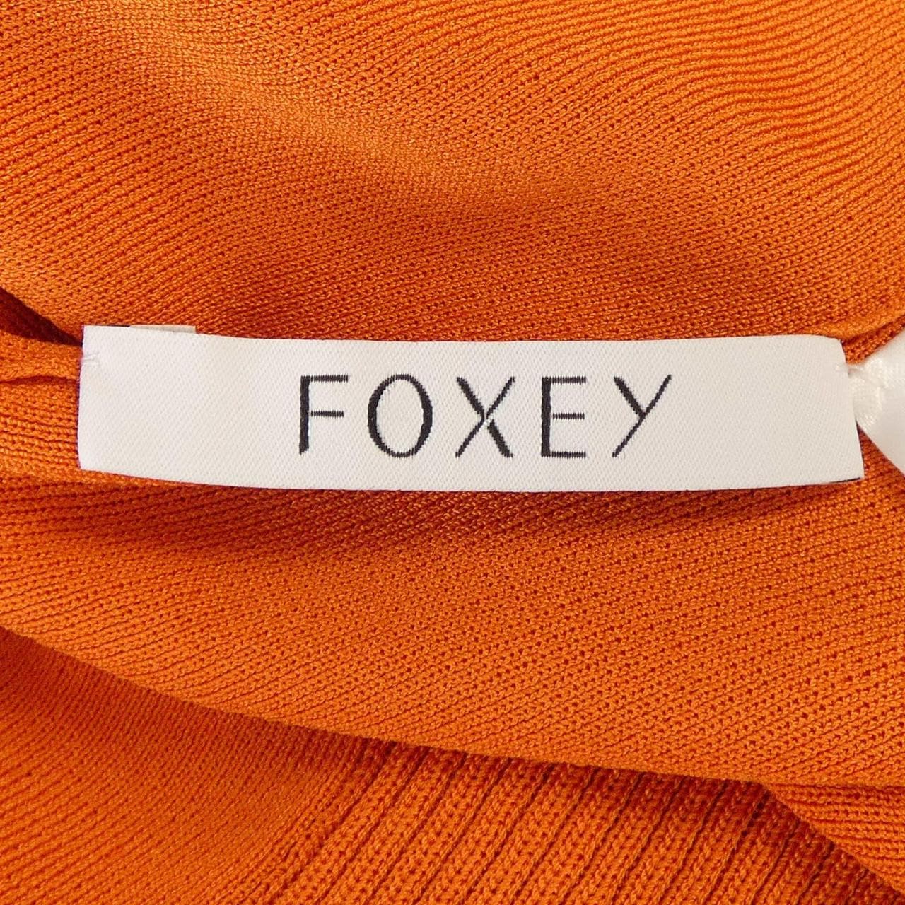 フォクシー FOXEY トップス