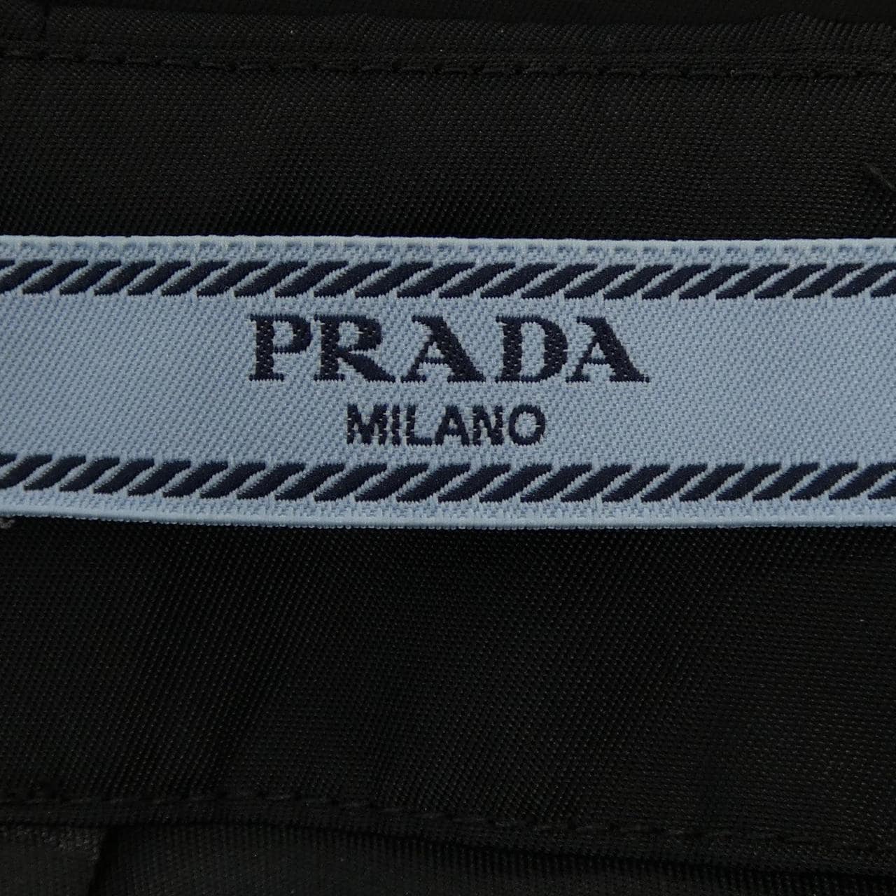 プラダ PRADA RE-NYLON プリーツ ミニスカート トライアングルロゴ 21H922 S222 1WQ8 スカート