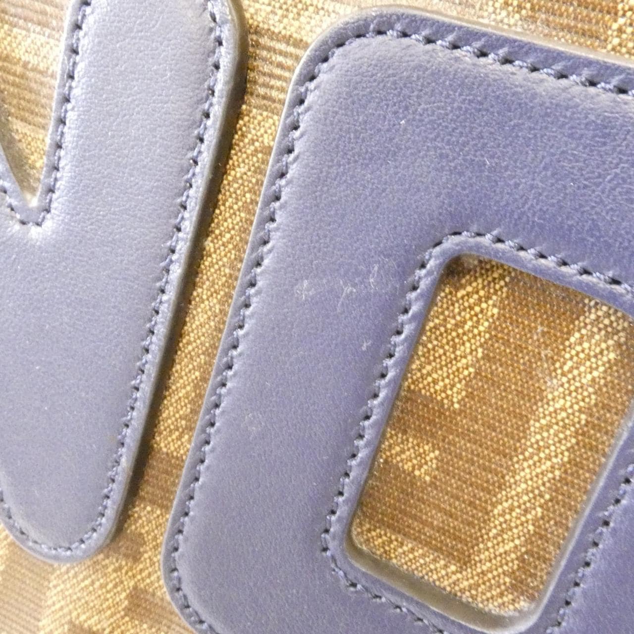 フェンディ 8BH357 A5N6 バッグ