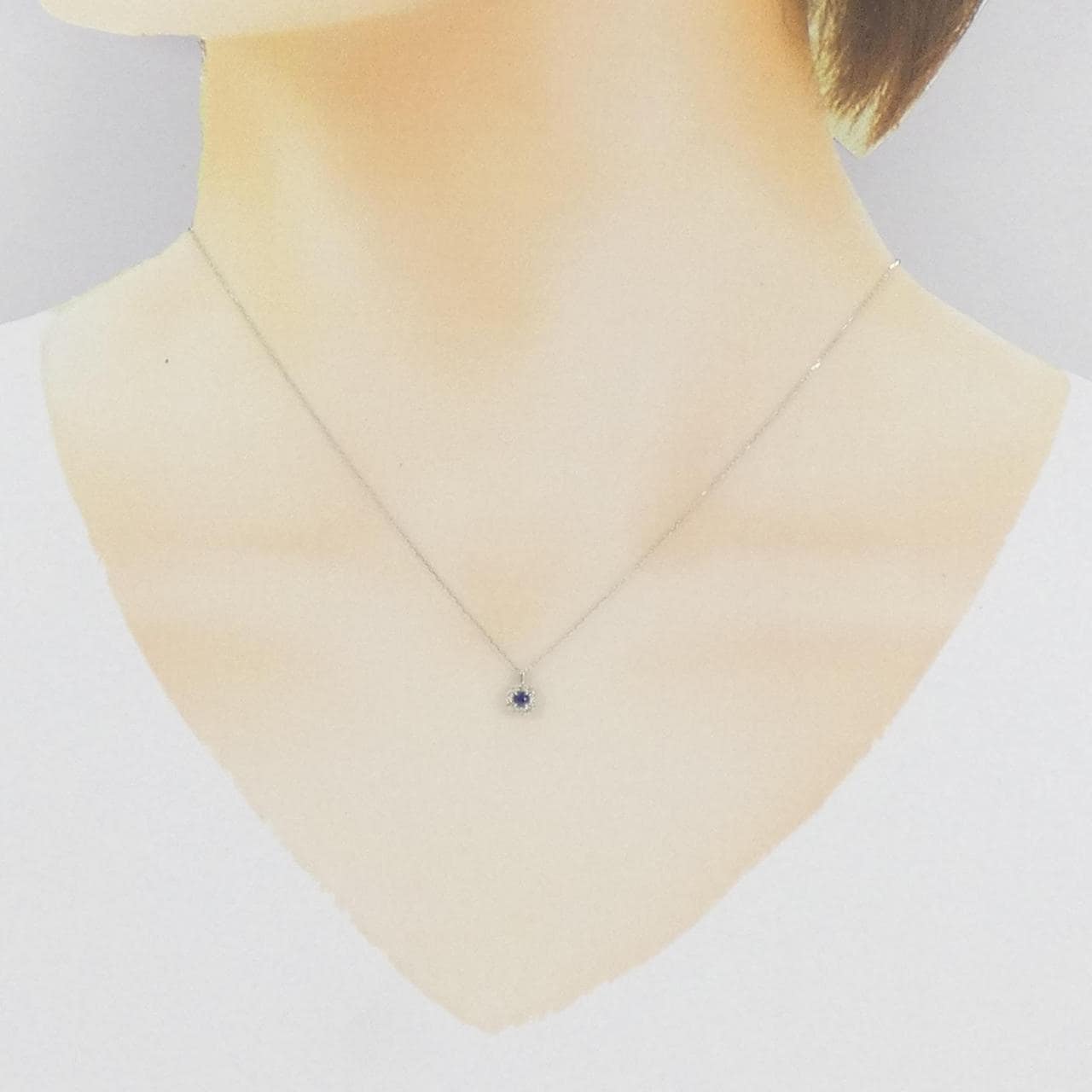 [BRAND NEW] PT Sapphire Necklace 0.07CT