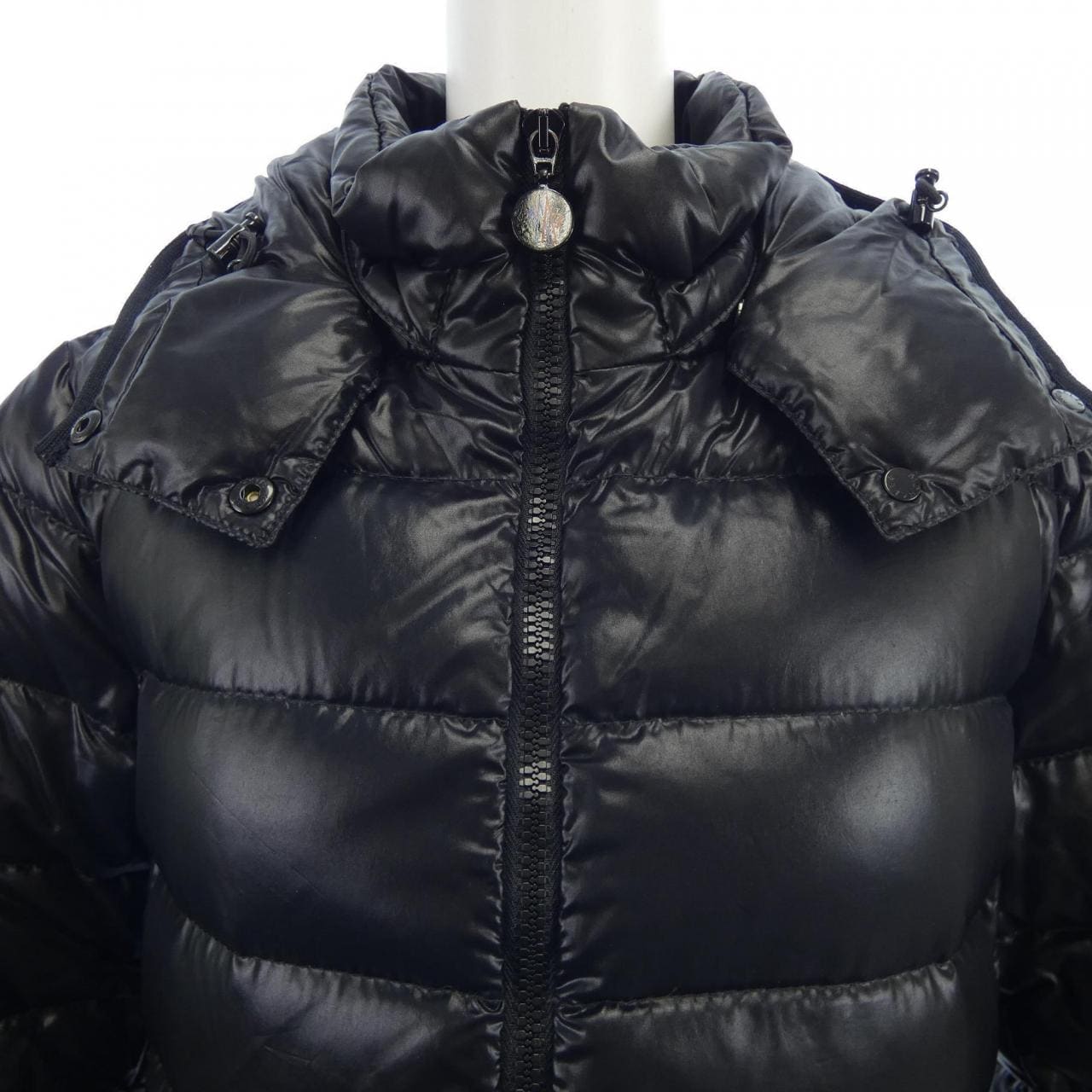 モンクレール MONCLER ダウンジャケット