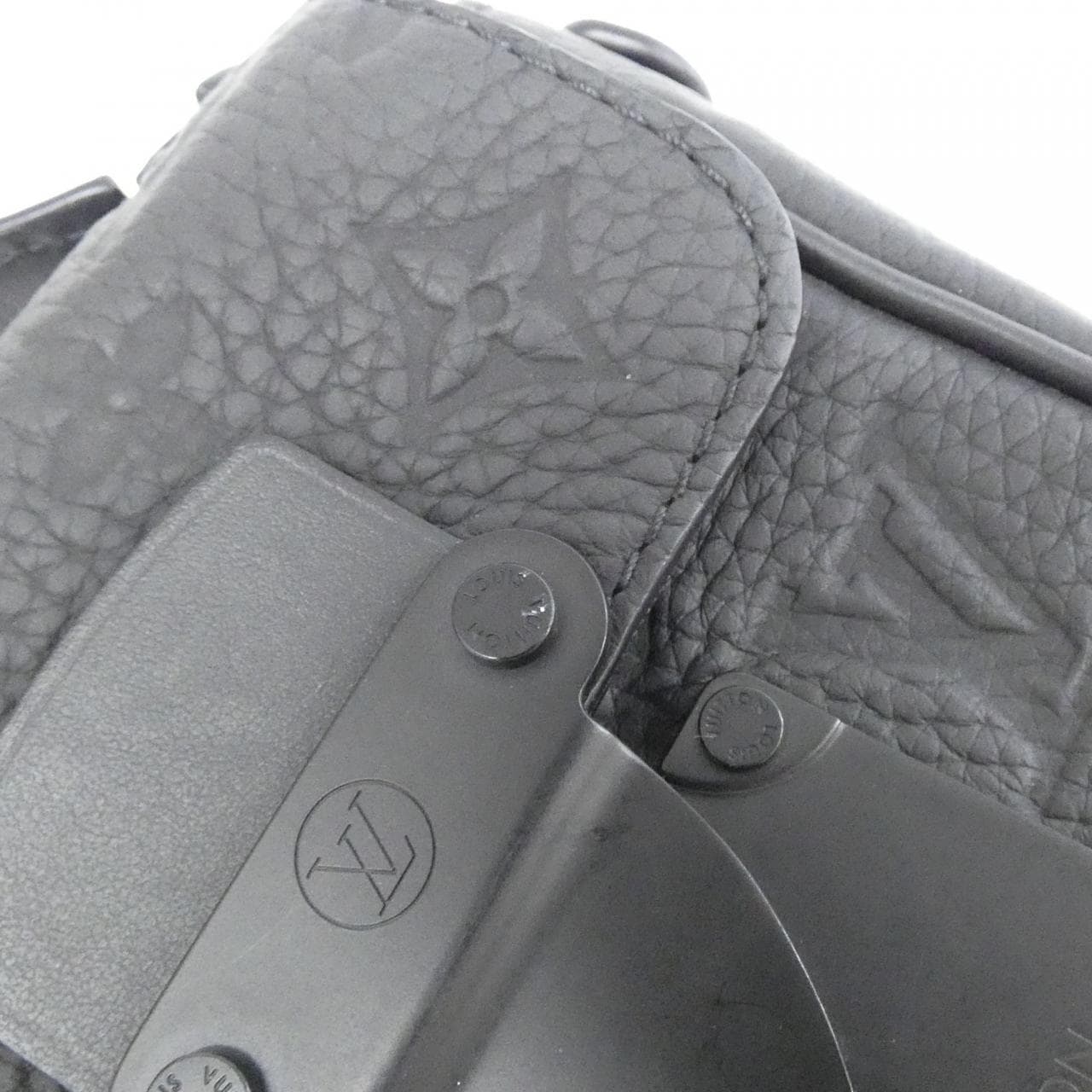 ルイヴィトン トリヨン モノグラム ピコ Sロック M83148 ショルダーバッグ