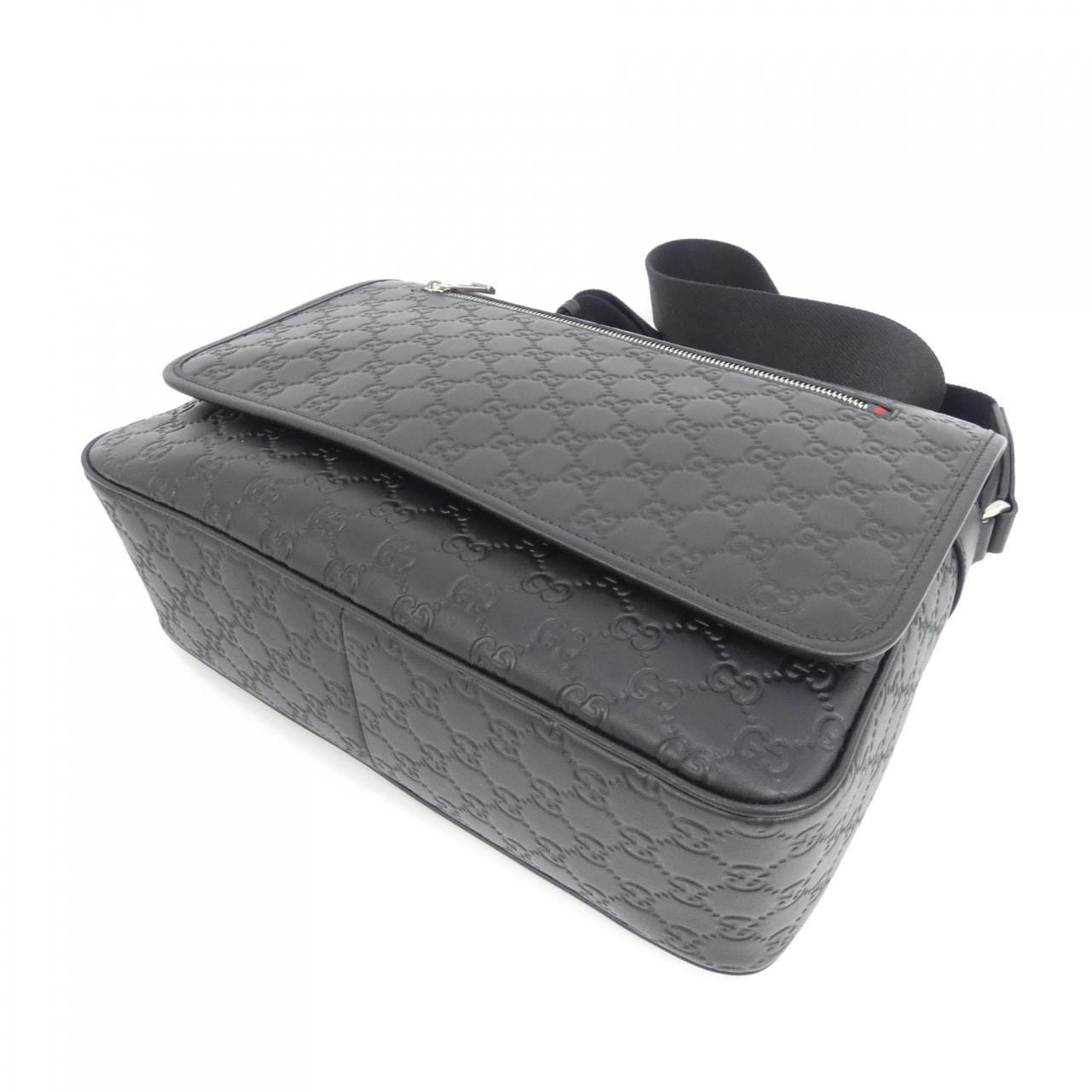 【新品】グッチ GG EMBLEM 850235 AAFOM ショルダーバッグ