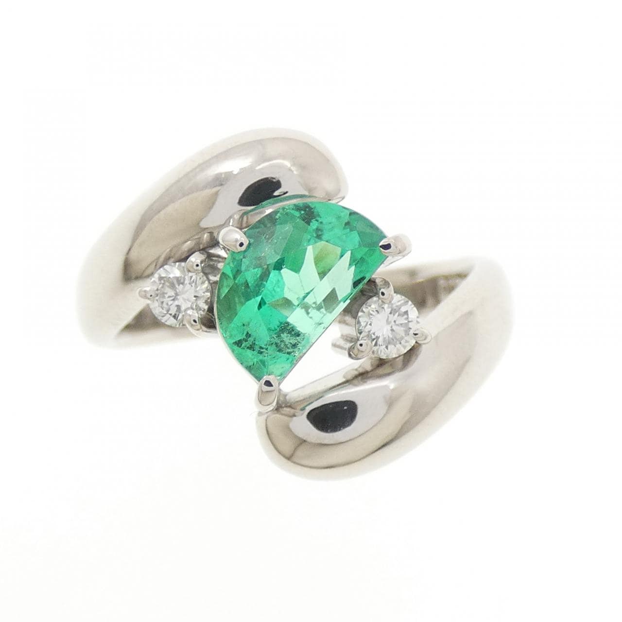 PT900 エメラルド リング 0.92CT