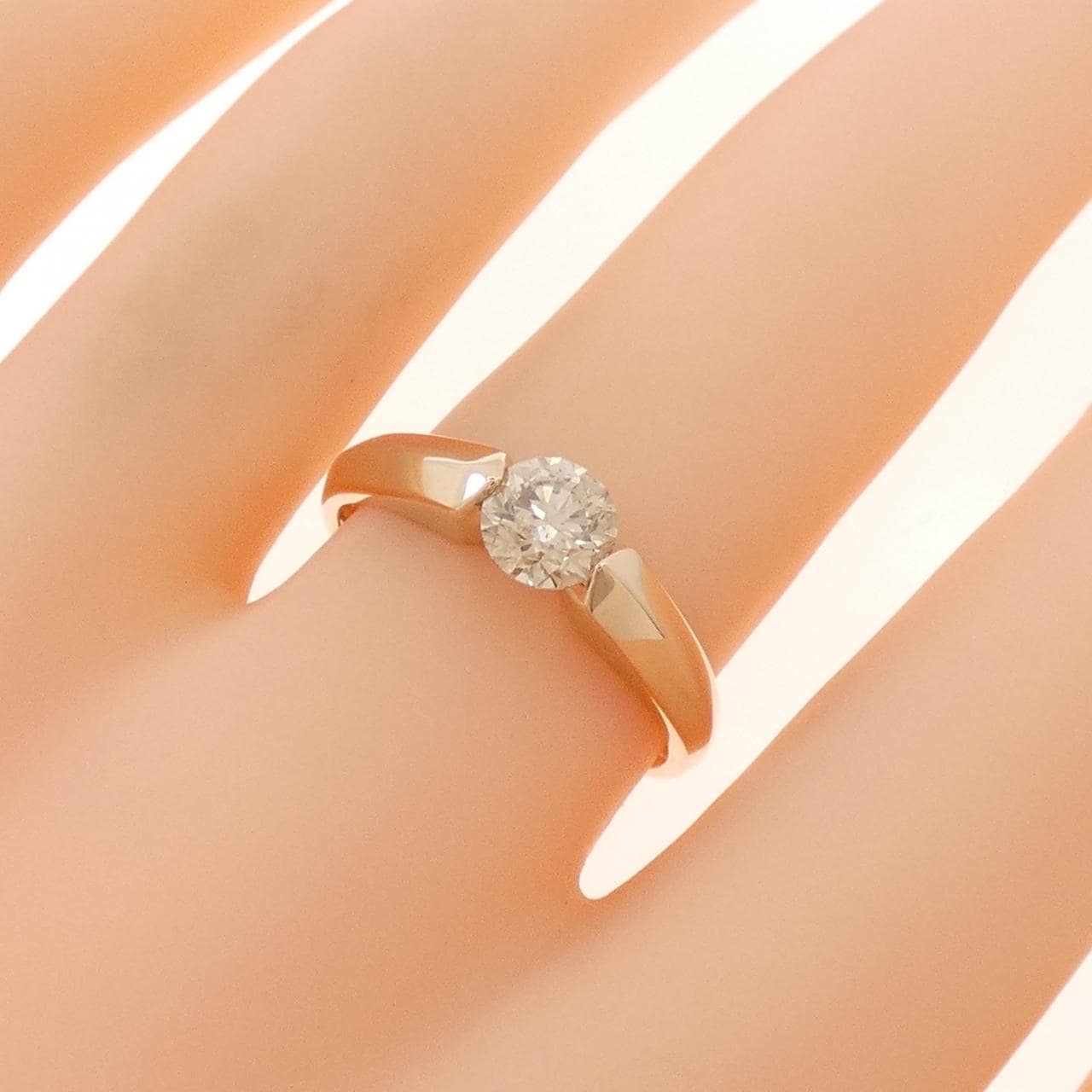 ジーエスティービー ダイヤモンド リング 0.70CT