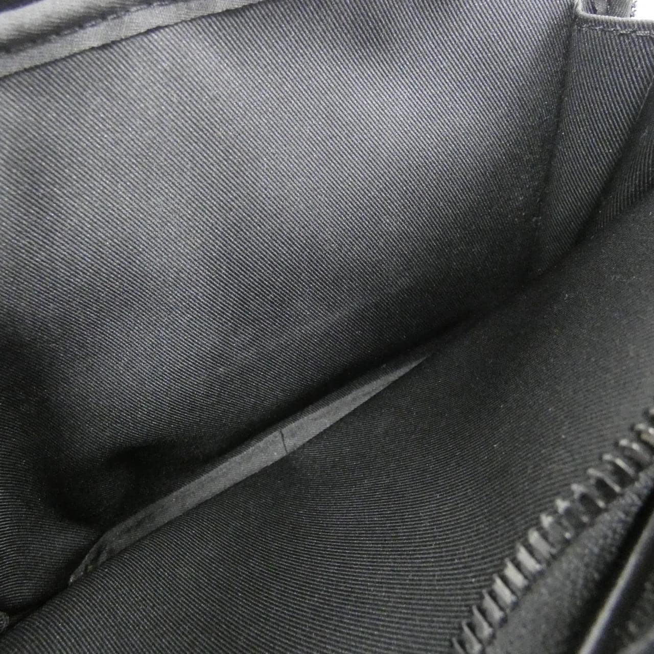 ルイヴィトン モノグラム エクリプス アルファ メッセンジャー M46955 ショルダーバッグ