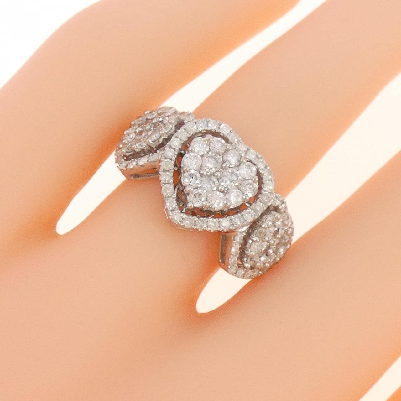 K18WG ハート ダイヤモンド リング 1.00CT