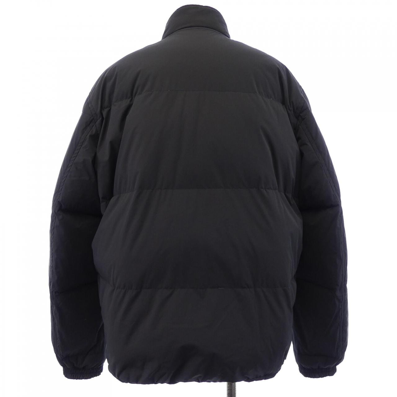 ルイヴィトン LOUIS VUITTON HLB45WAB2 ダウンジャケット