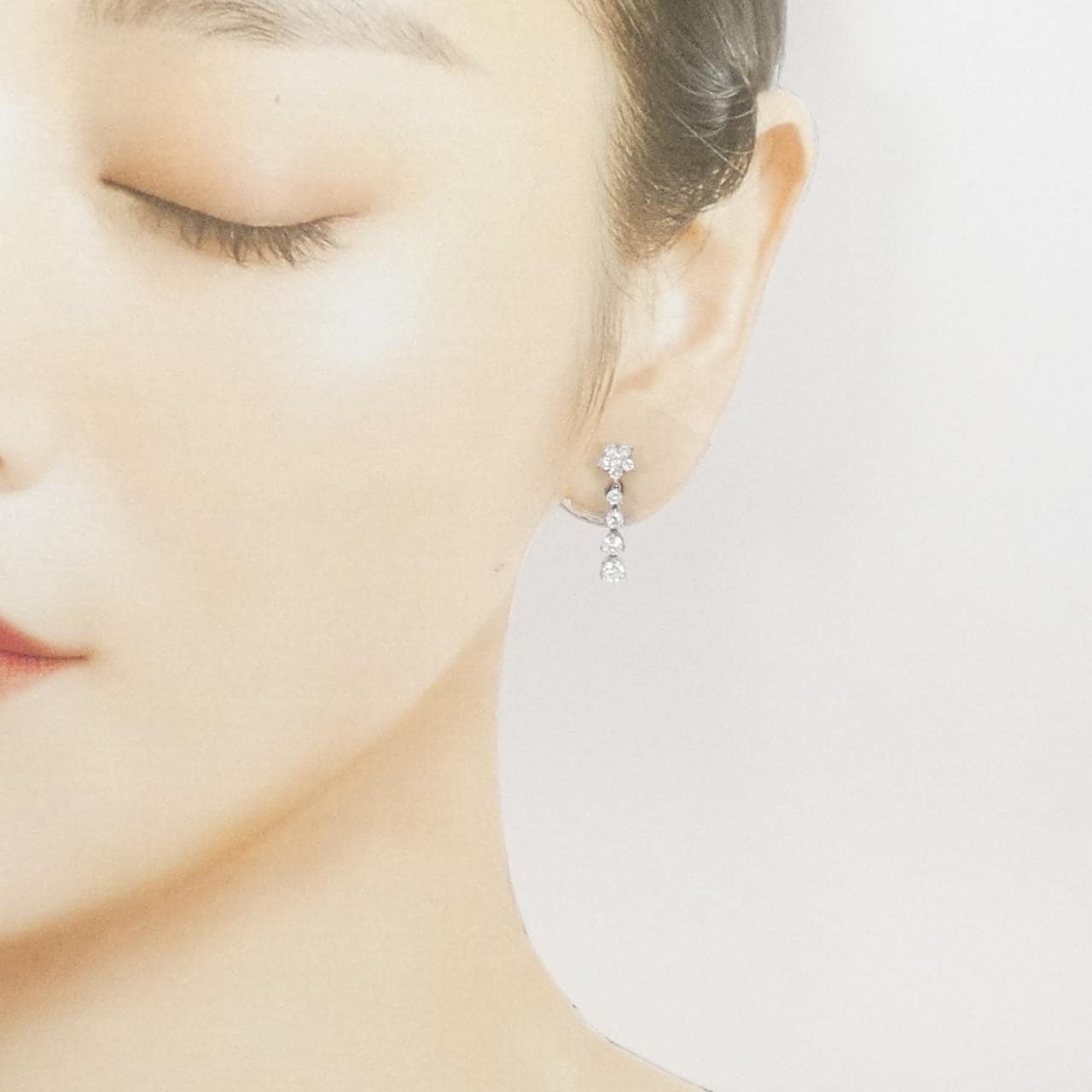 PT900 Diamond Earrings 1.00CT