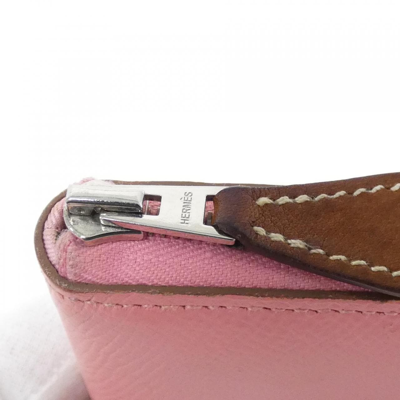 エルメス BRIDES DE GALA FANTOME POIS シルク イン コンパクト 075190CK 財布