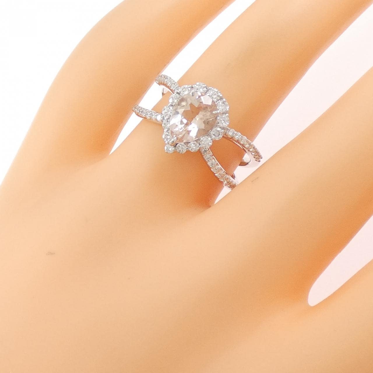 ポンテヴェキオ モルガナイト リング 1.07CT