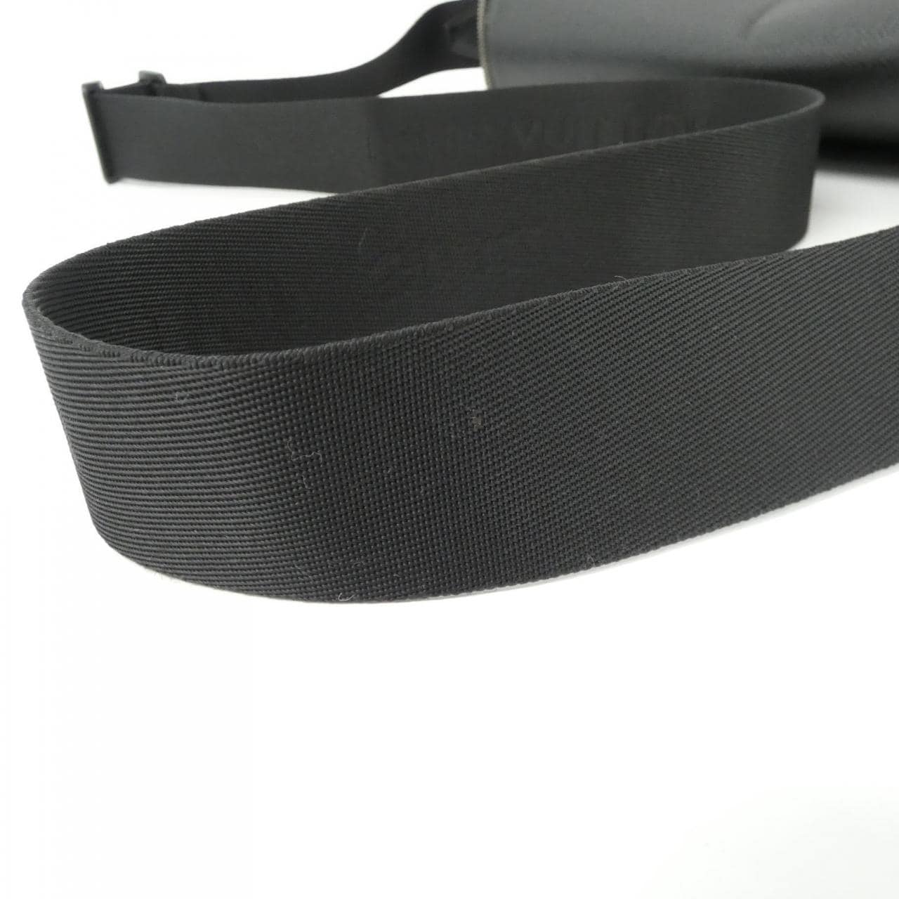 ルイヴィトン タイガ タイミール M30862 ショルダーバッグ