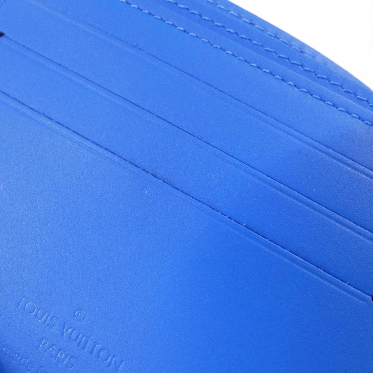 ルイヴィトン LVアエログラム ポルトフォイユ ミュルティプル M82272 札入れ