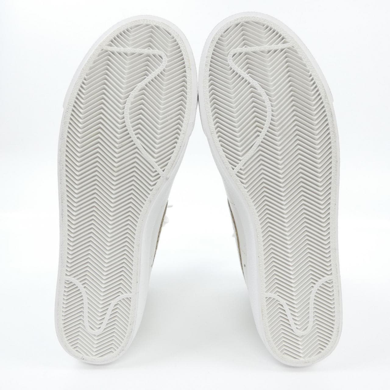 ナイキ NIKE スニーカー