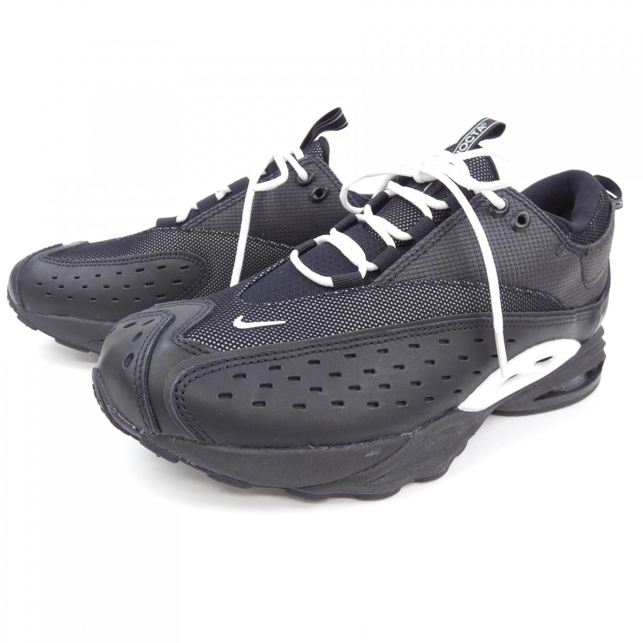 ナイキ NIKE スニーカー