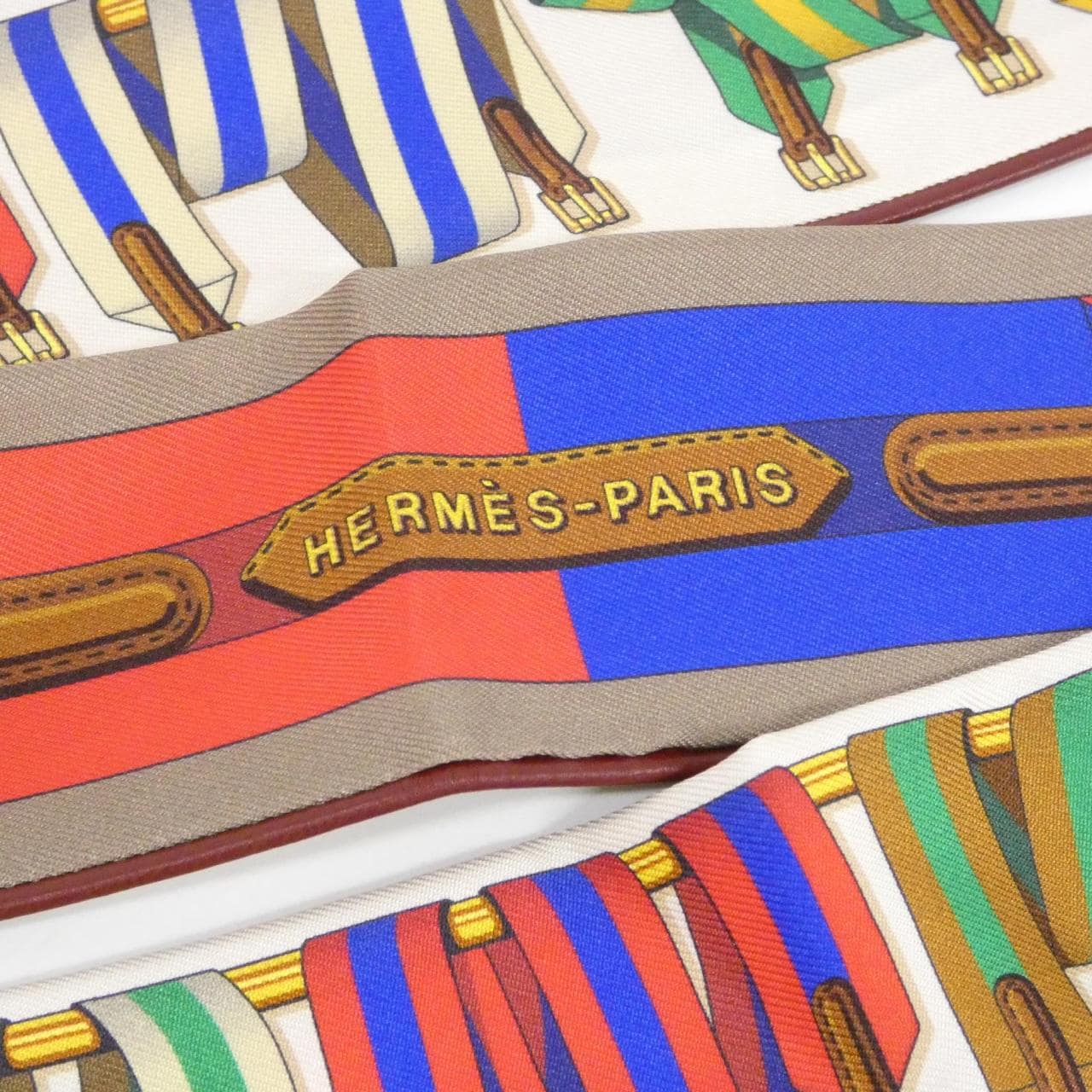 エルメス LES SANGLES FOREVER ツイリー 064244S スカーフ