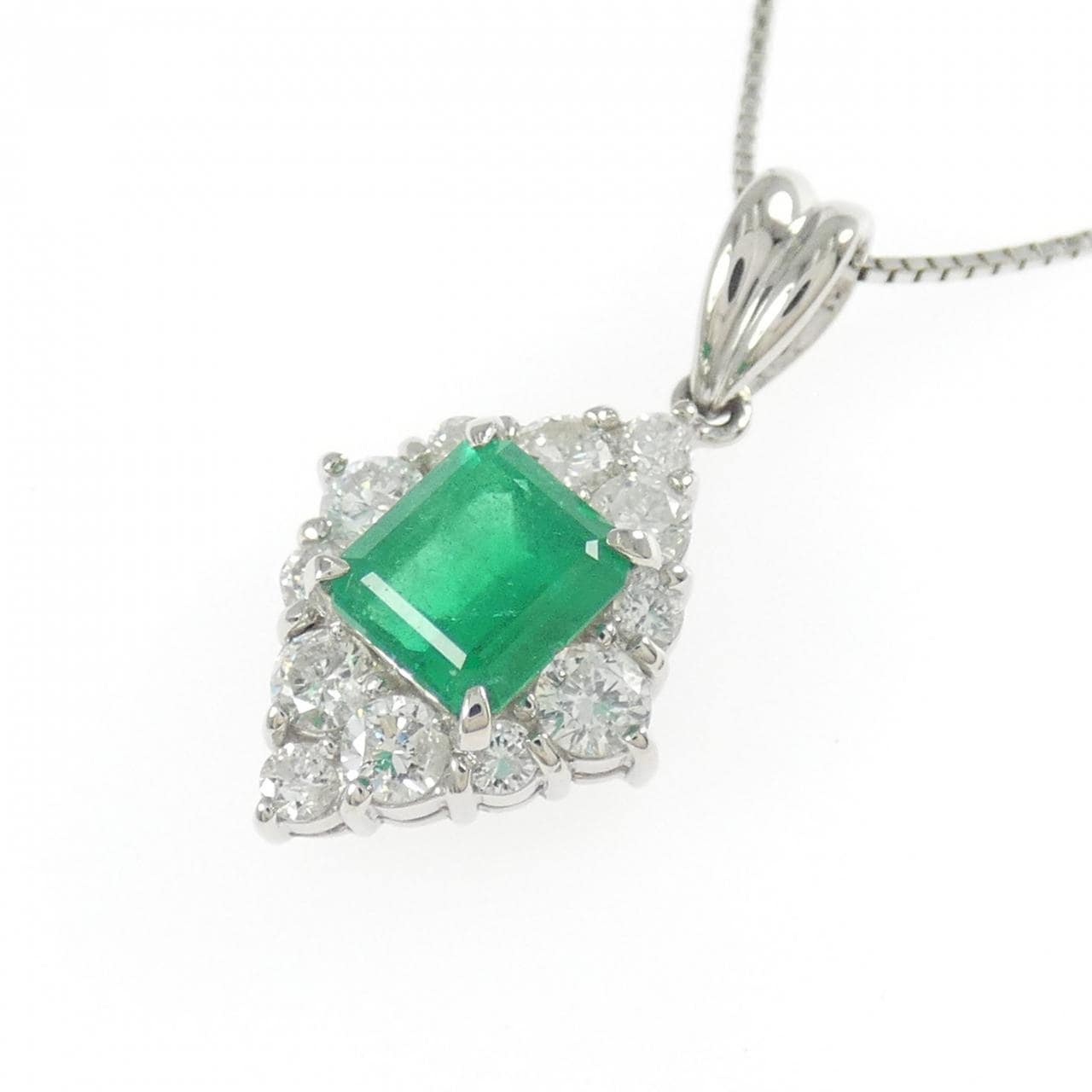 PT900/PT850 エメラルド ネックレス 0.95CT