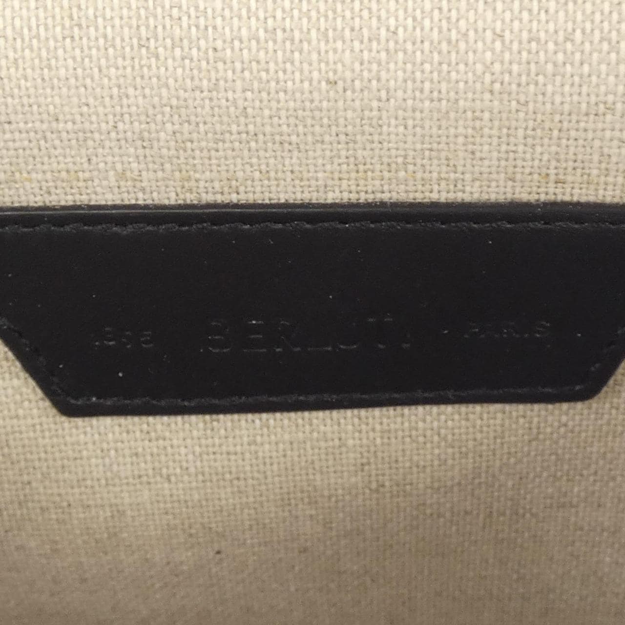 ベルルッティ Berluti フリースクリットスワイプレザーメッセンジャー BAG