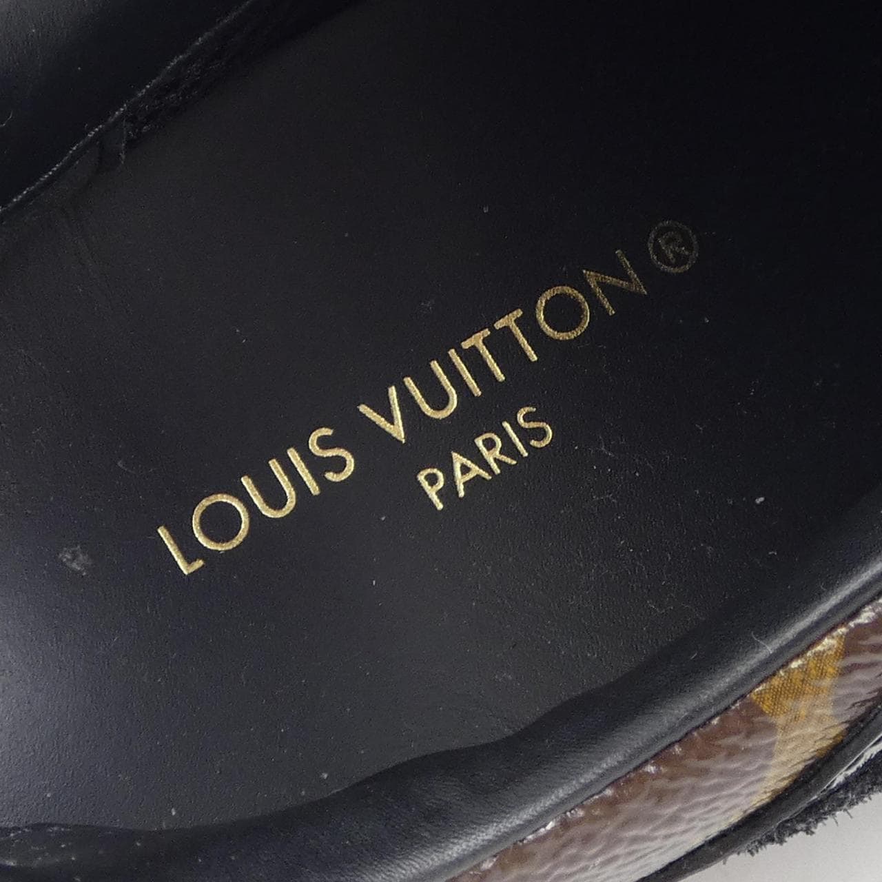 ルイヴィトン LOUIS VUITTON スニーカー