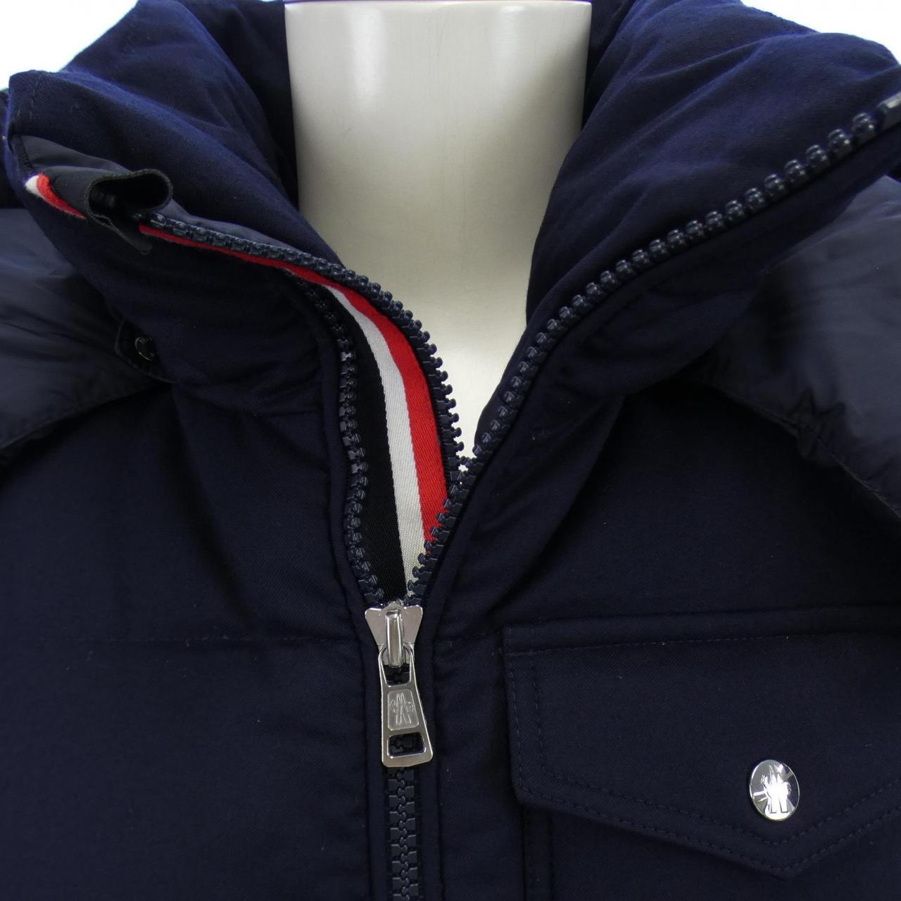モンクレール MONCLER ダウンジャケット