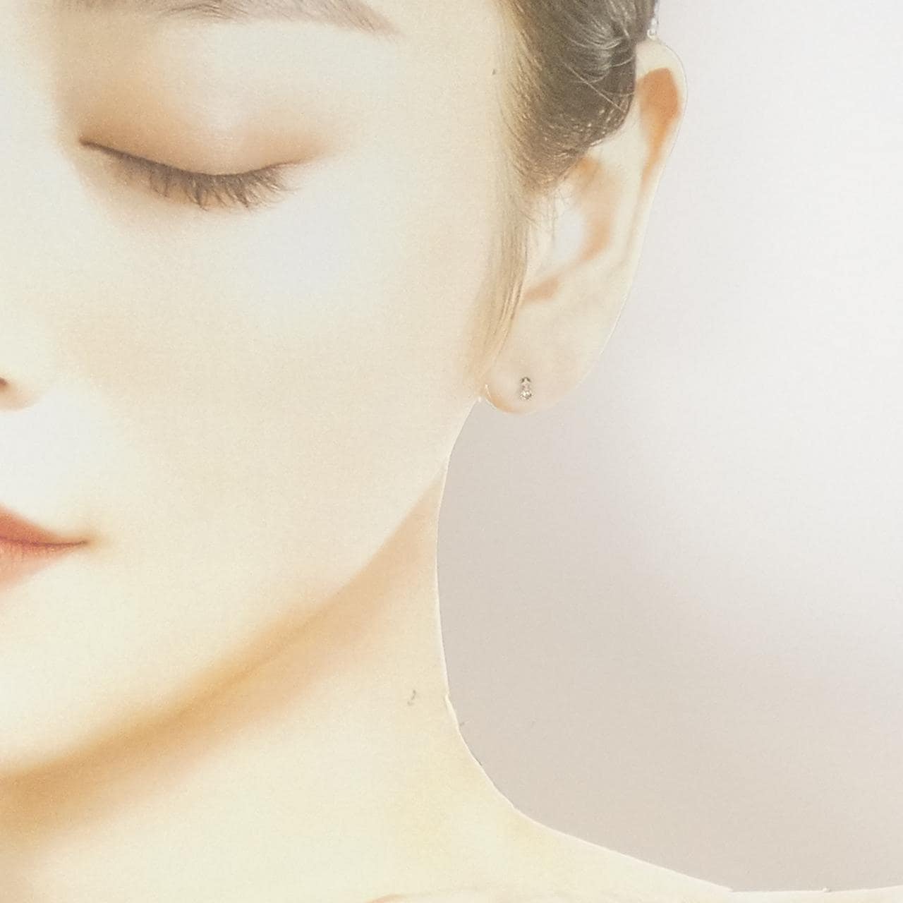 K10YG ダイヤモンド ピアス