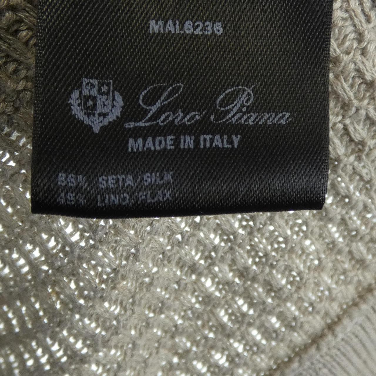 ロロピアーナ Loro Piana FAM7940 ジャケット