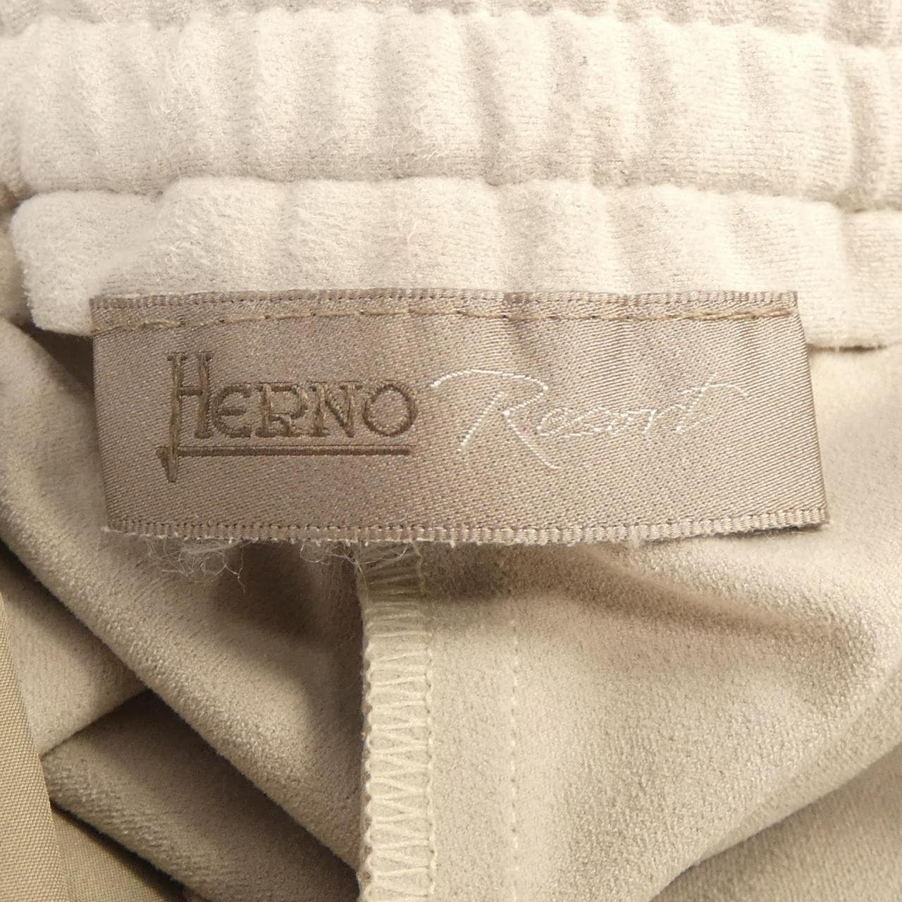 ヘルノ Herno PT00001UR パンツ