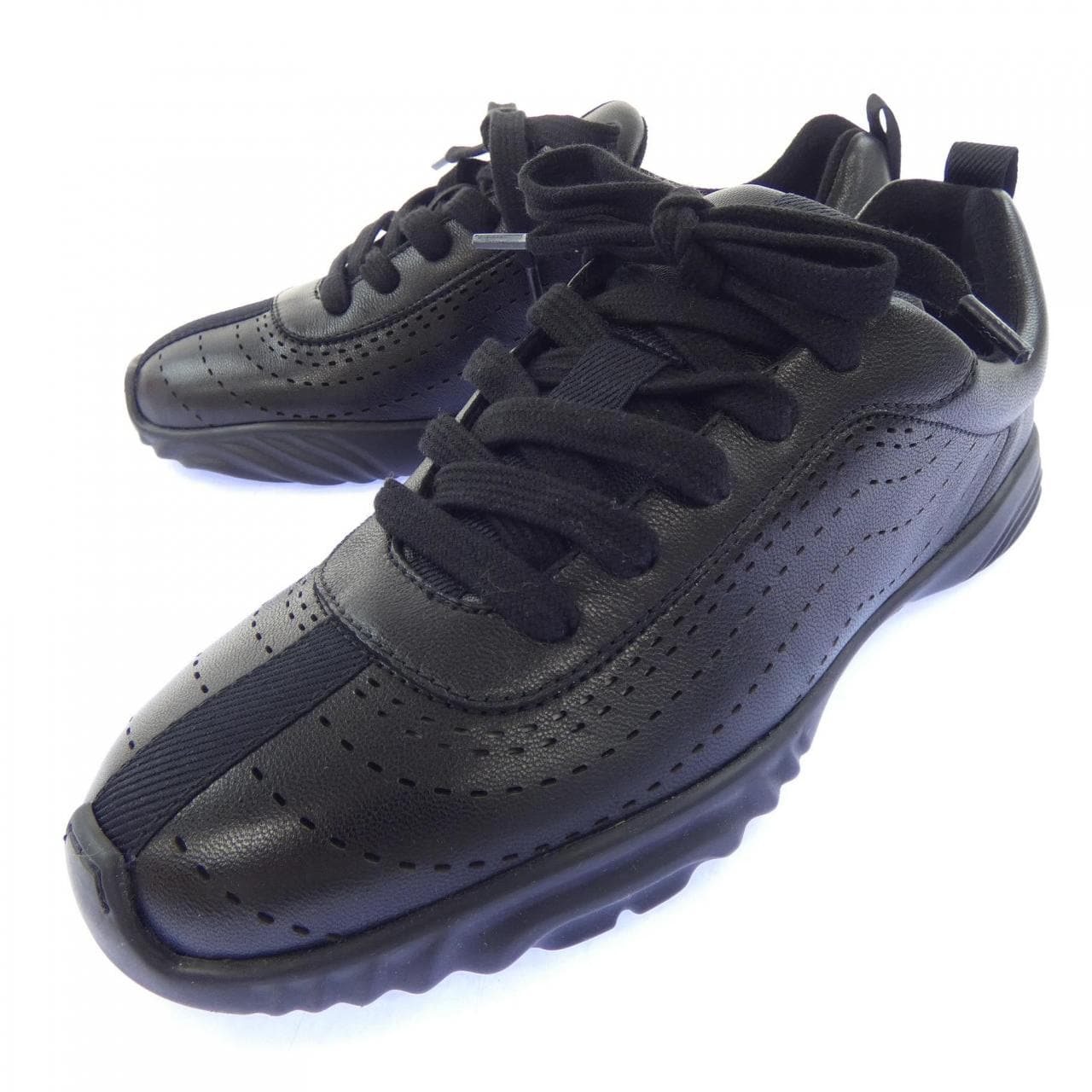エルメス HERMES ネオン NEON シェーヌダンクル 262154Z スニーカー