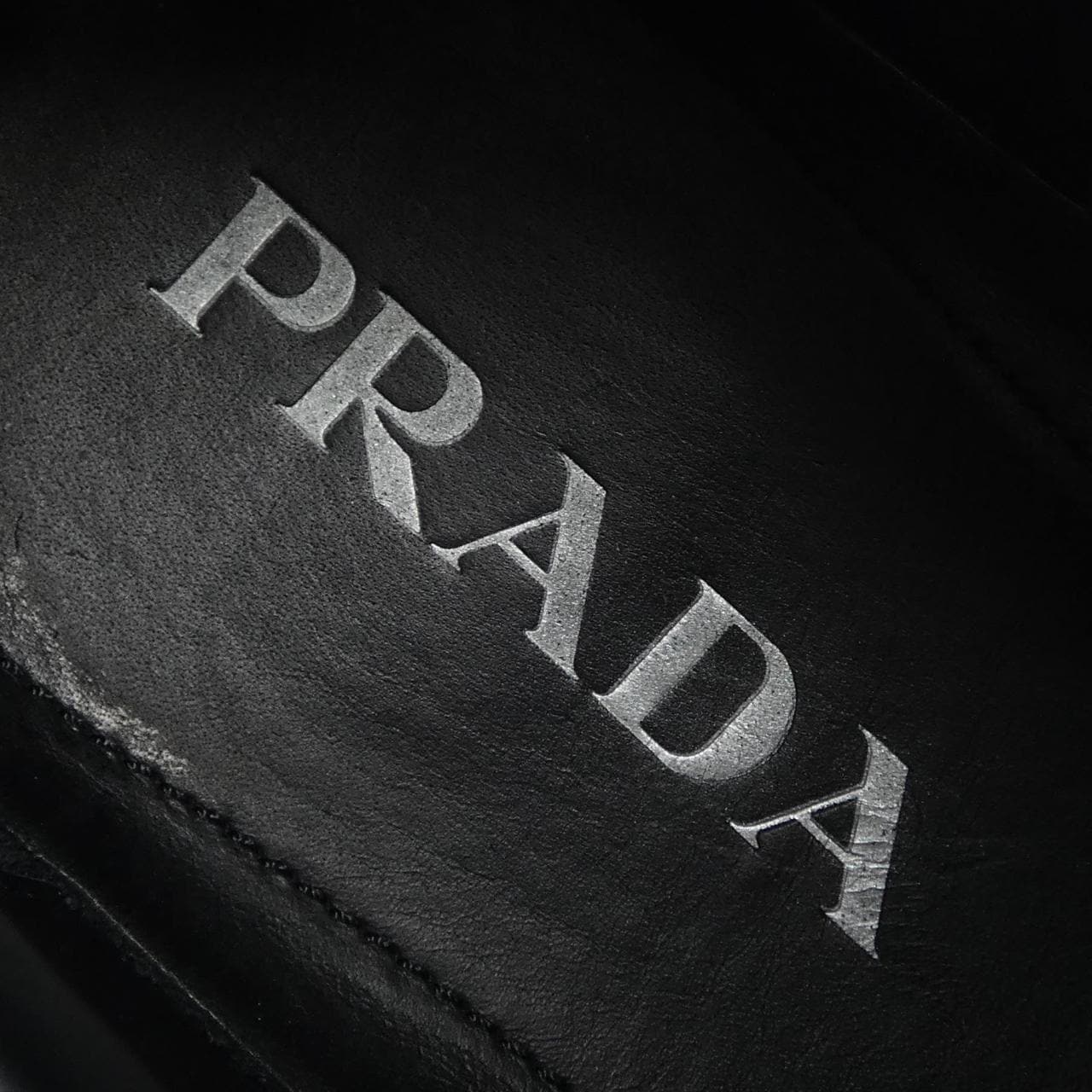 プラダ PRADA スニーカー