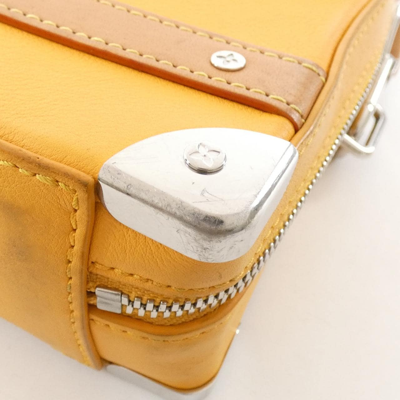 ルイヴィトン (N°7) ハンドル ソフトトランク M59669 ショルダーバッグ