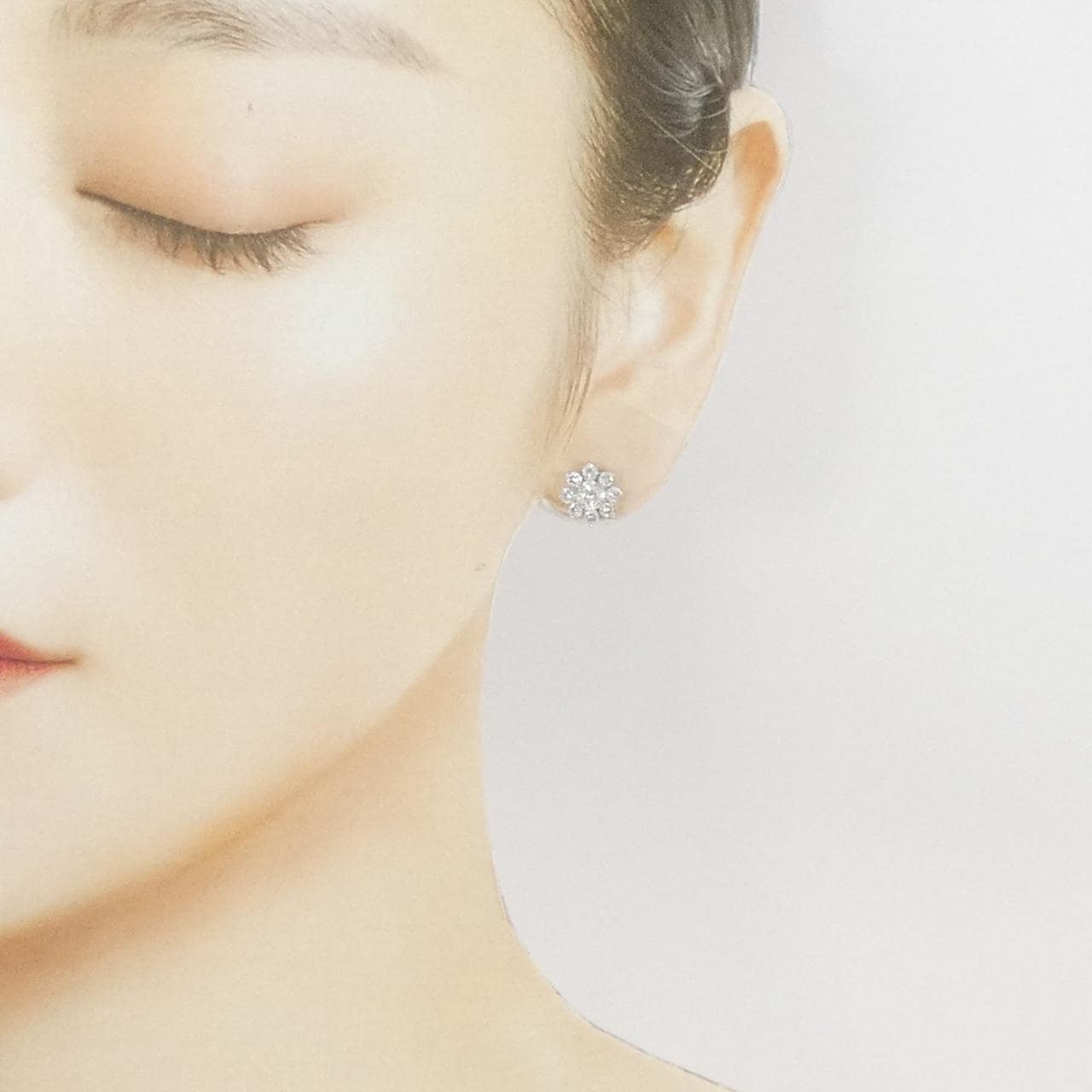 PT900 ダイヤモンド ピアス 1.00CT