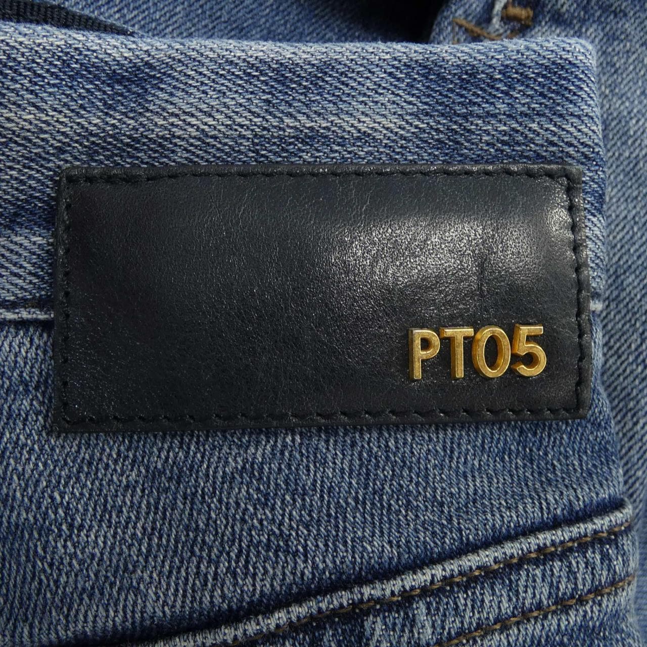 ピーティーゼロチンクエ PT05 ジーンズ