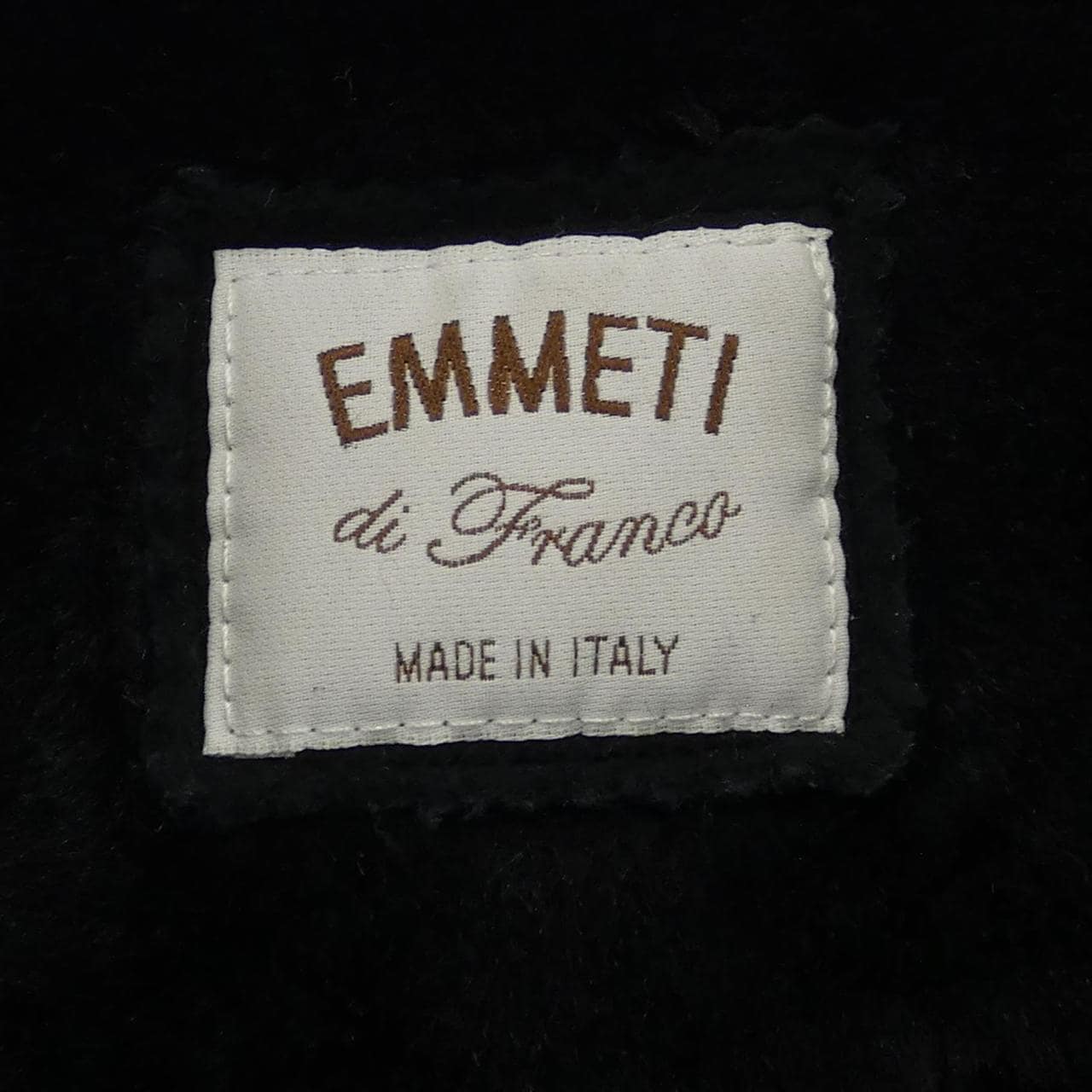 エンメティ EMMETI ダウンジャケット