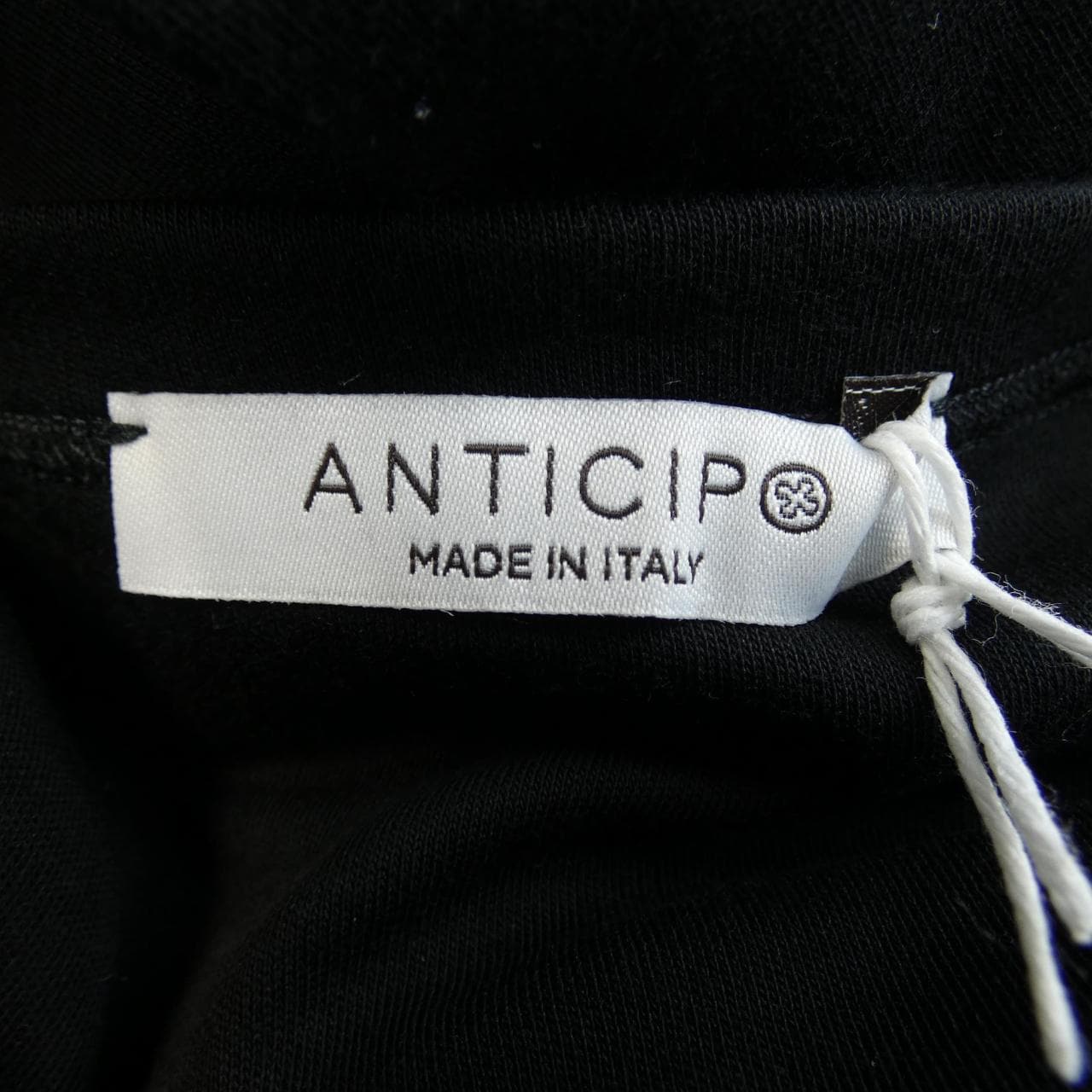 アンティーチポ ANTICIPO Tシャツ