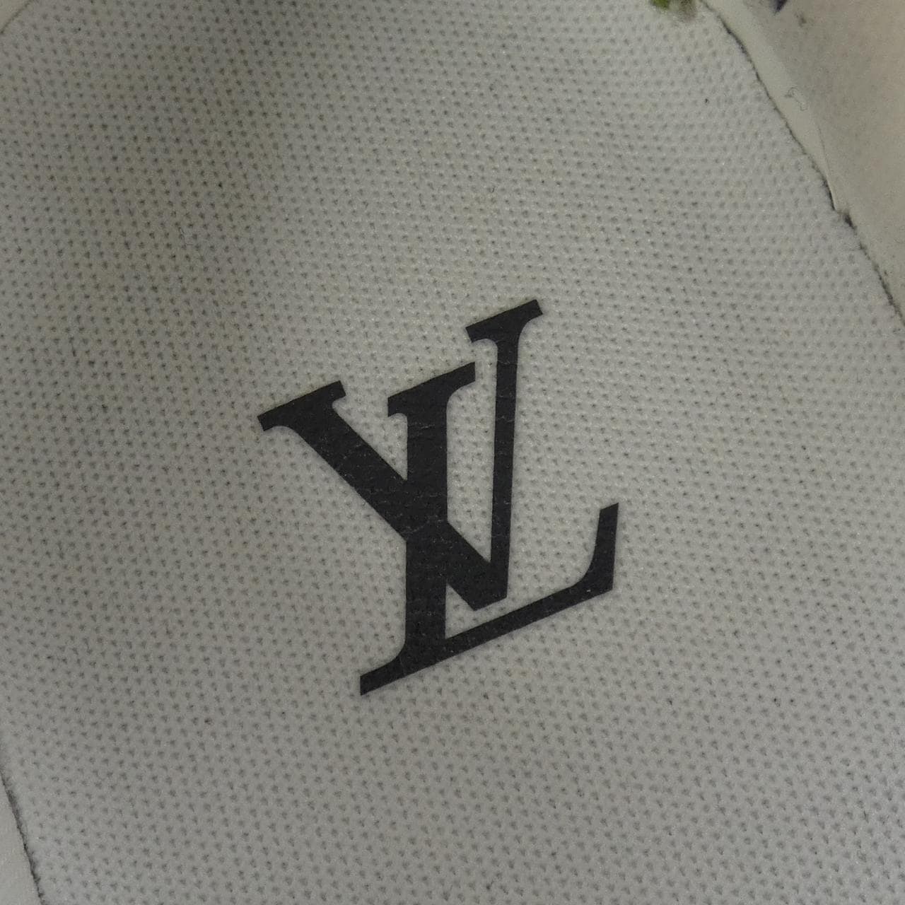 ルイヴィトン LOUIS VUITTON LVトレイナーライン スニーカー