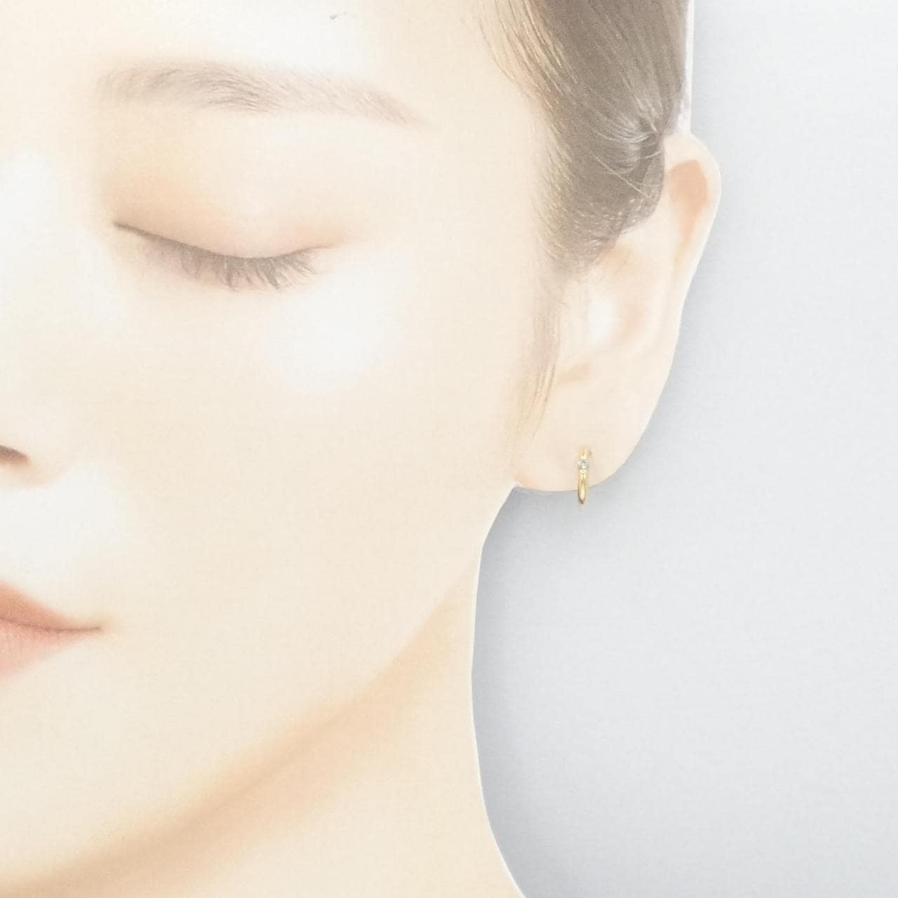 K18YG Diamond earrings 0.08CT