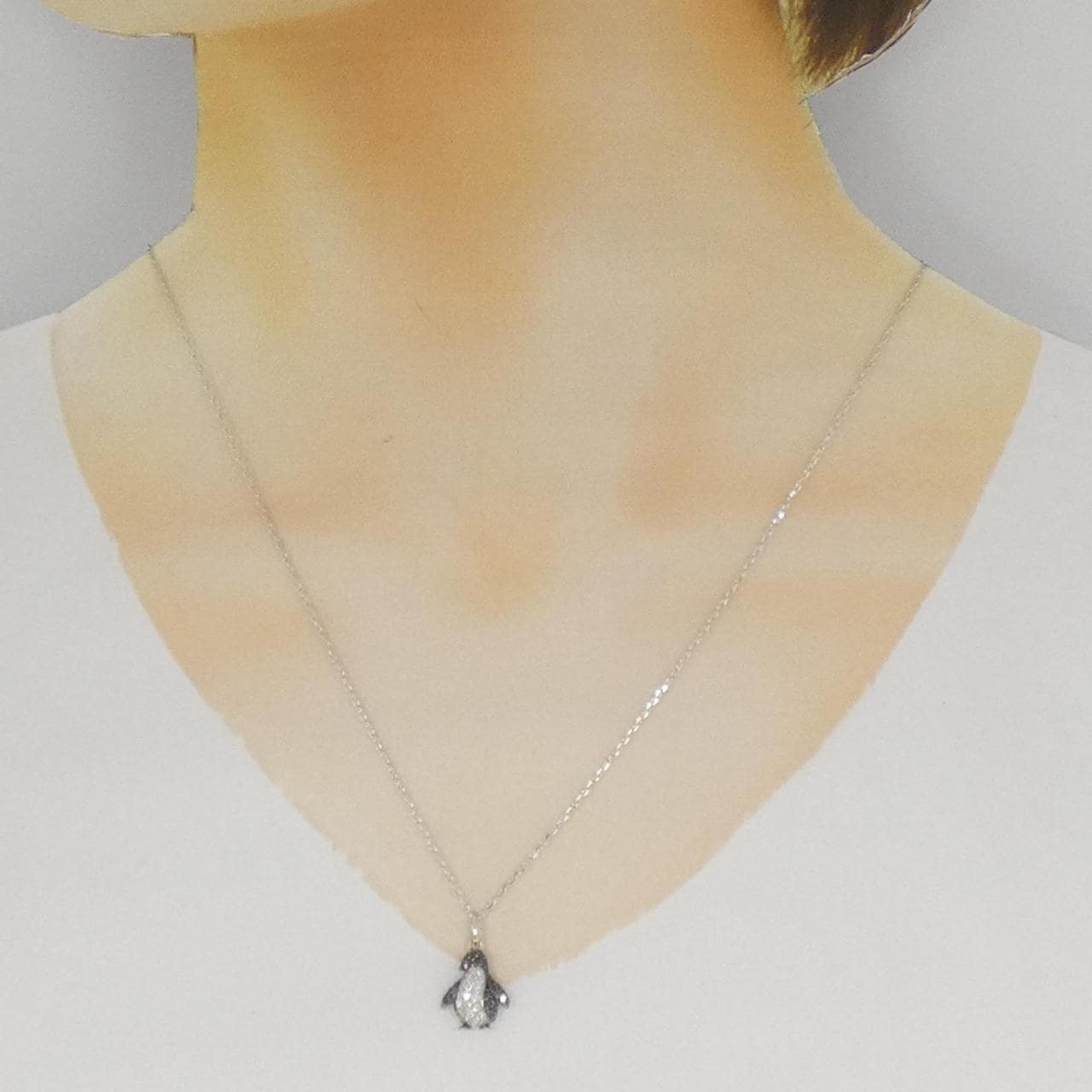 K18WG/K18BG ペンギン ダイヤモンド ネックレス 0.38CT