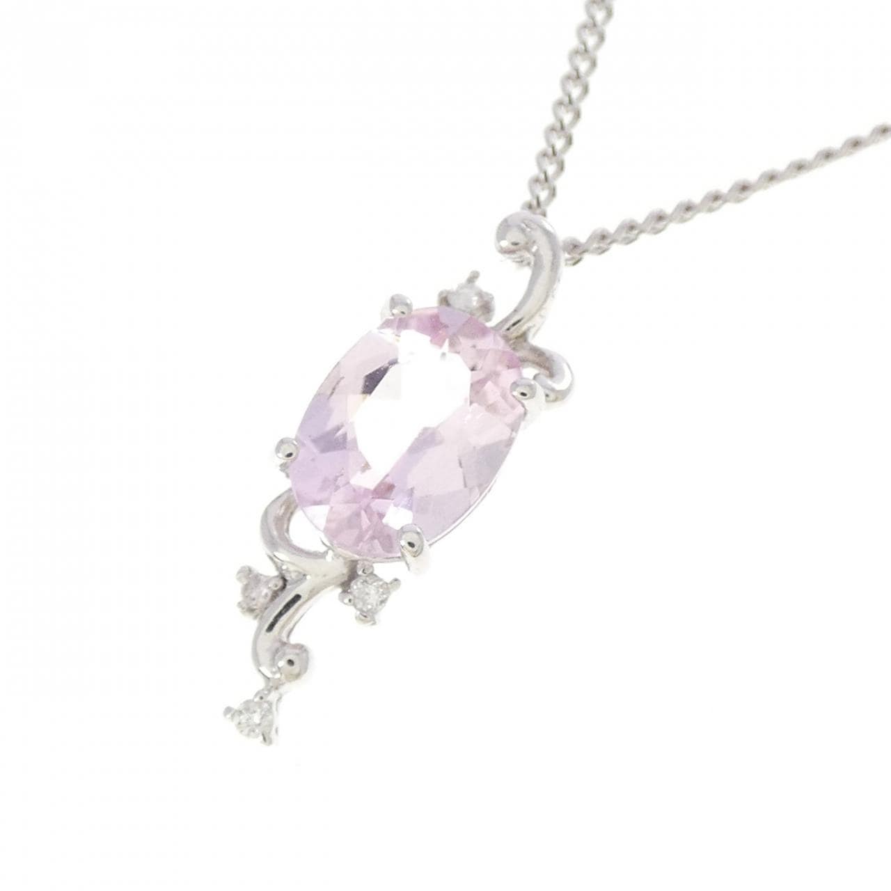 K18WG モルガナイト ネックレス 0.70CT