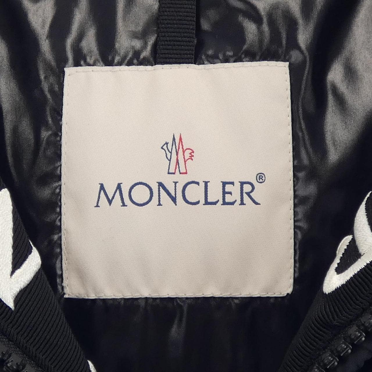 MONCLER蒙克勒羽绒服