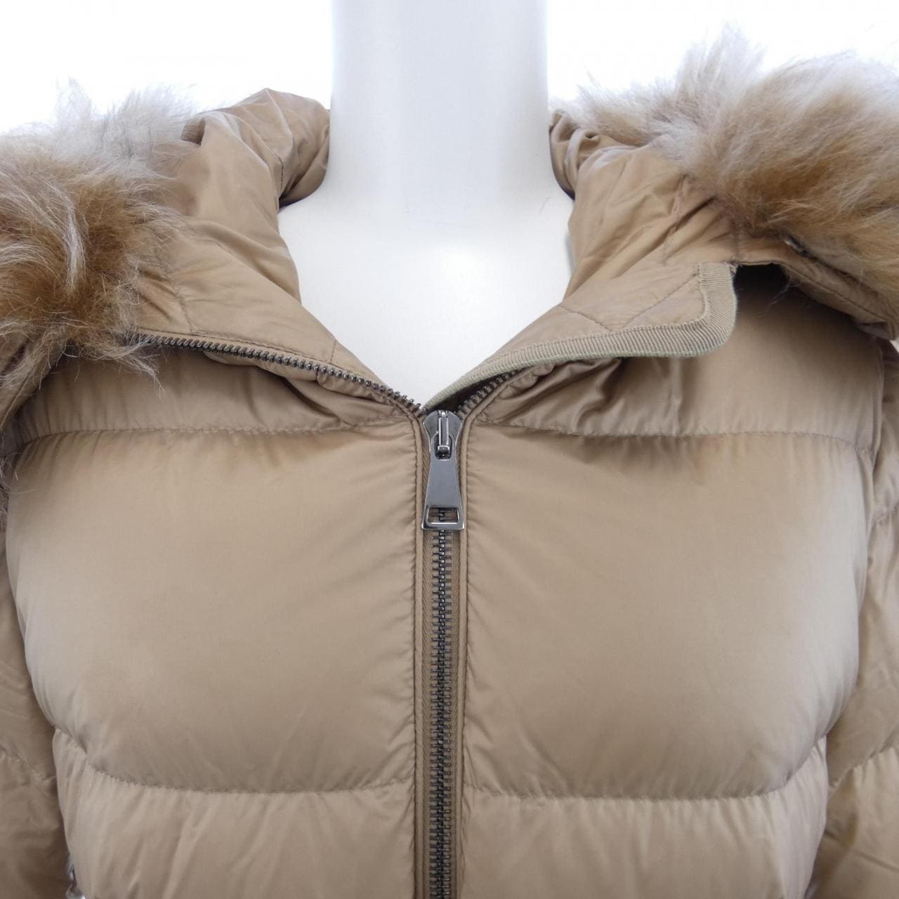 モンクレール MONCLER ダウンジャケット