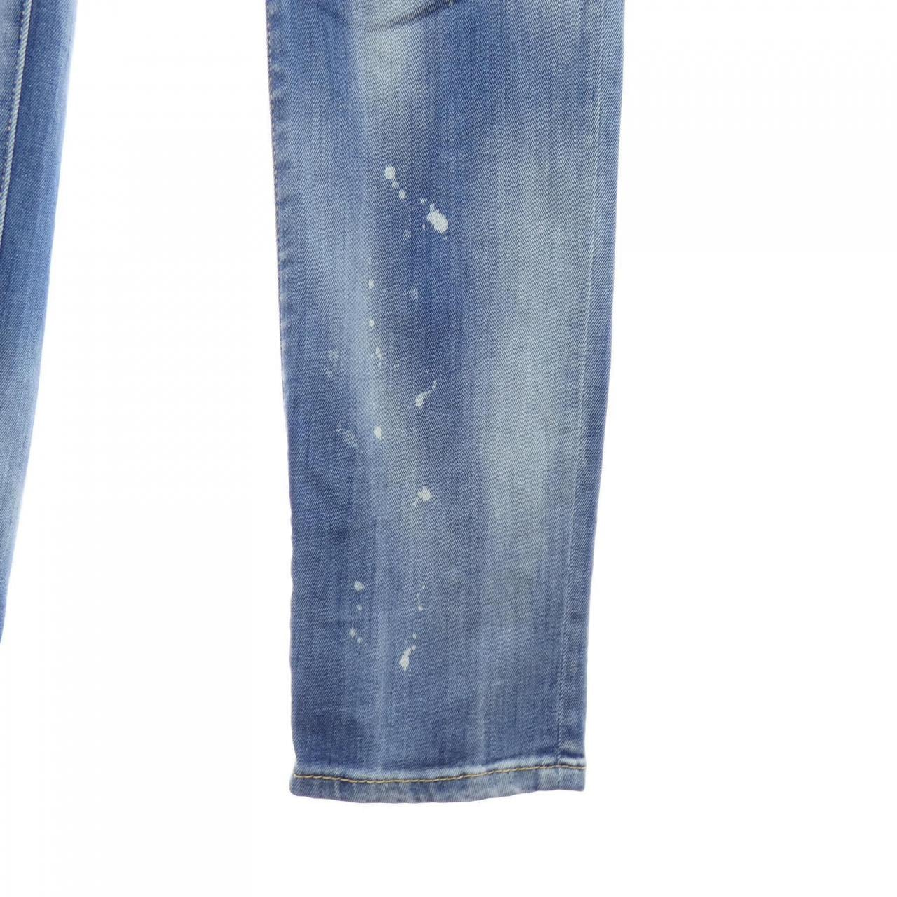 ディースクエアード DSQUARED2 S74LB0996 ジーンズ