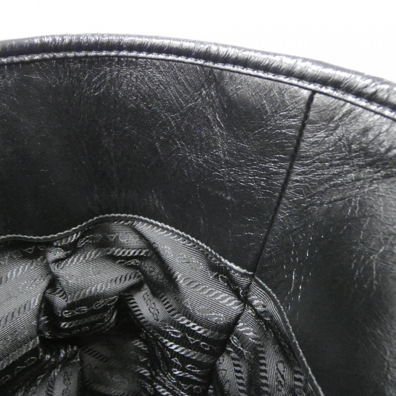 Prada 2VG120包包