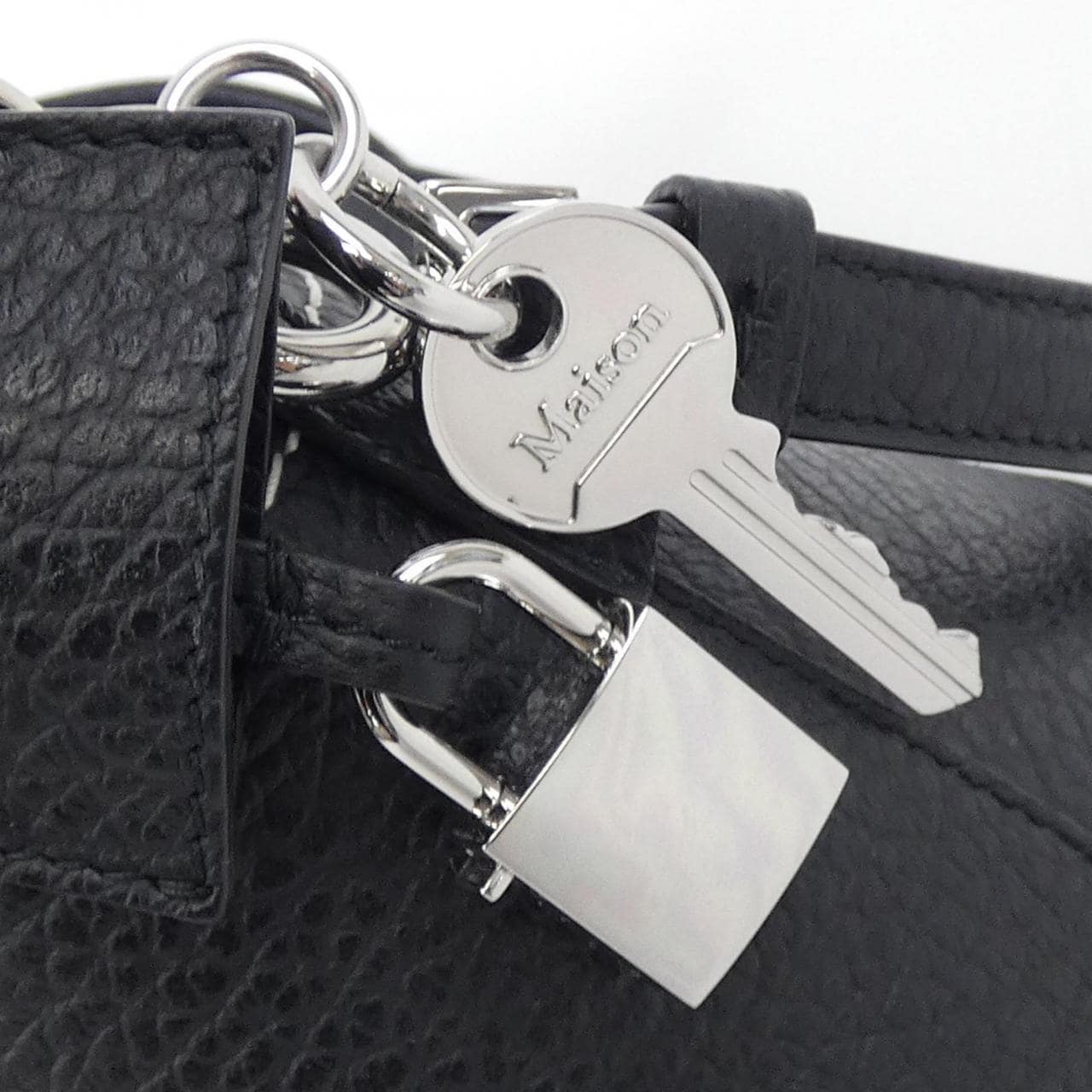 メゾンマルジェラ Maison Margiela 5AC CLASSIQUE S56WG0082 8959