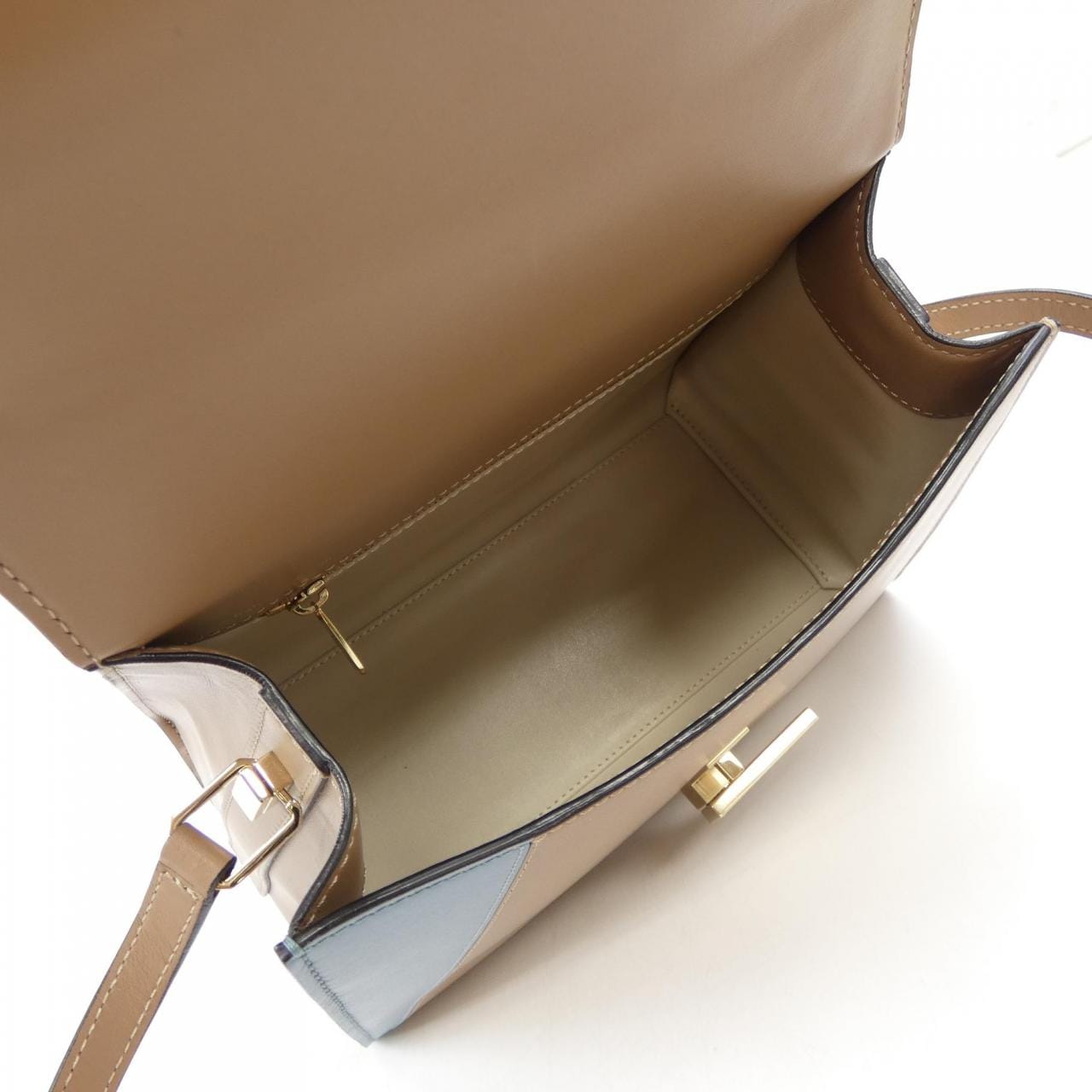 ヴァレクストラ VALEXTRA ミディアム イジィデ ISIDE BAG