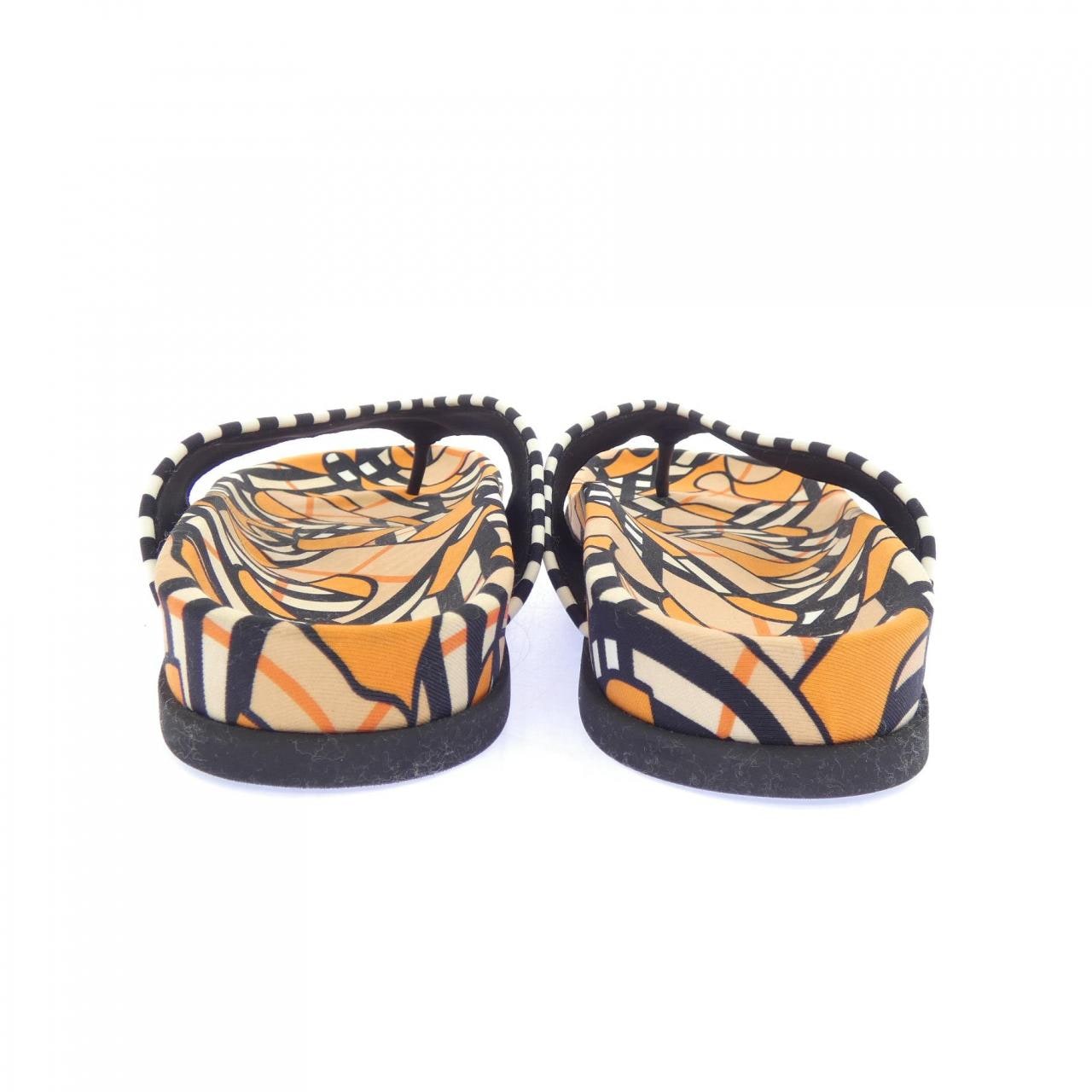 バーバリー BURBERRY 8056657 サンダル