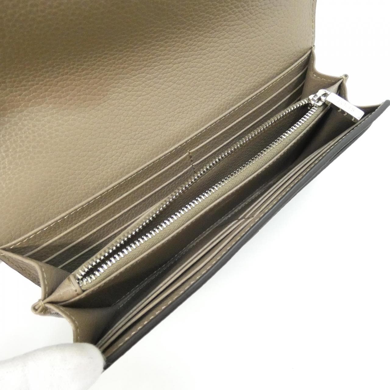 【新品】トッズ XAWDBNB0403XSOC413 財布