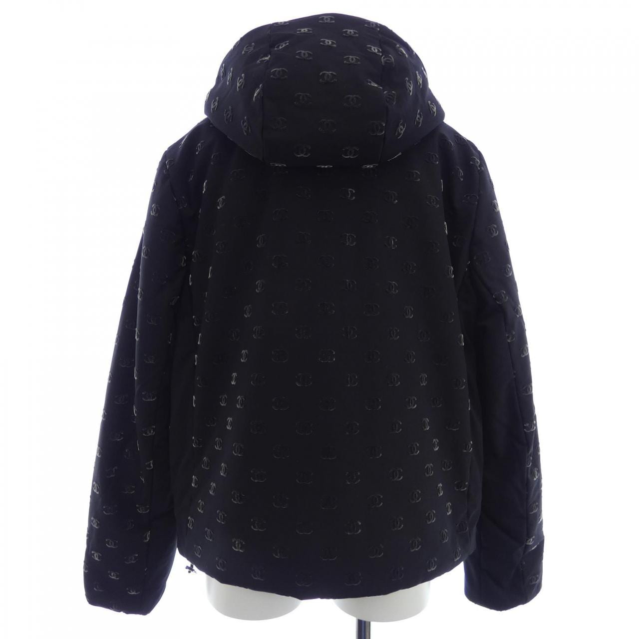 シャネル CHANEL ダウンジャケット
