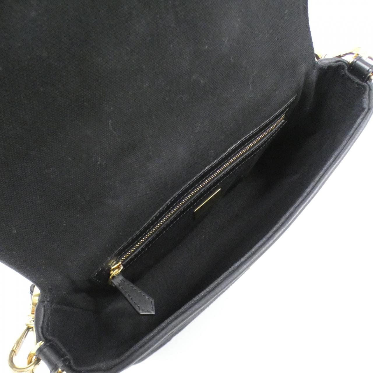 フェンディ バゲット 8BR600 AMCD ショルダーバッグ