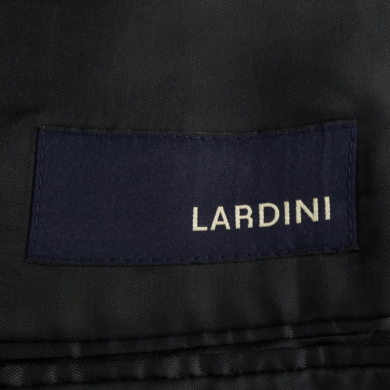 ラルディーニ LARDINI スーツ