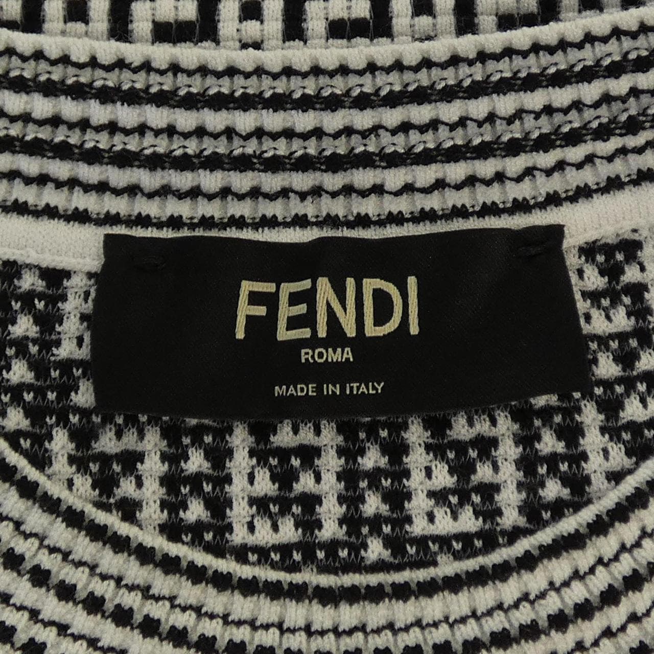 フェンディ FENDI FFモチーフ FZY433 AF59 ニット